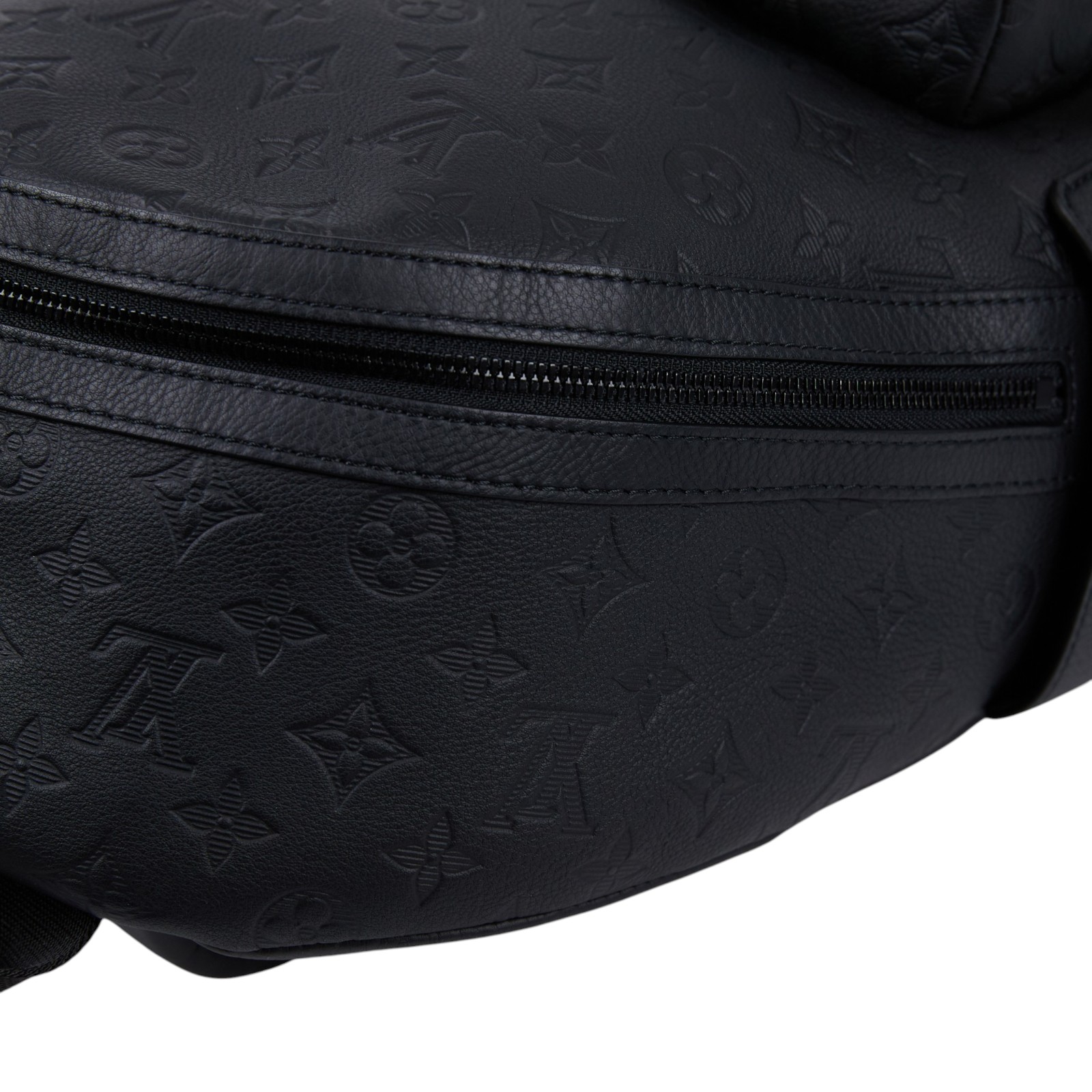 路易威登 LOUIS VUITTON Discovery 後背包 黑色 M46553 晶片款 黑原花壓紋DISCOVERY後背包 防塵袋