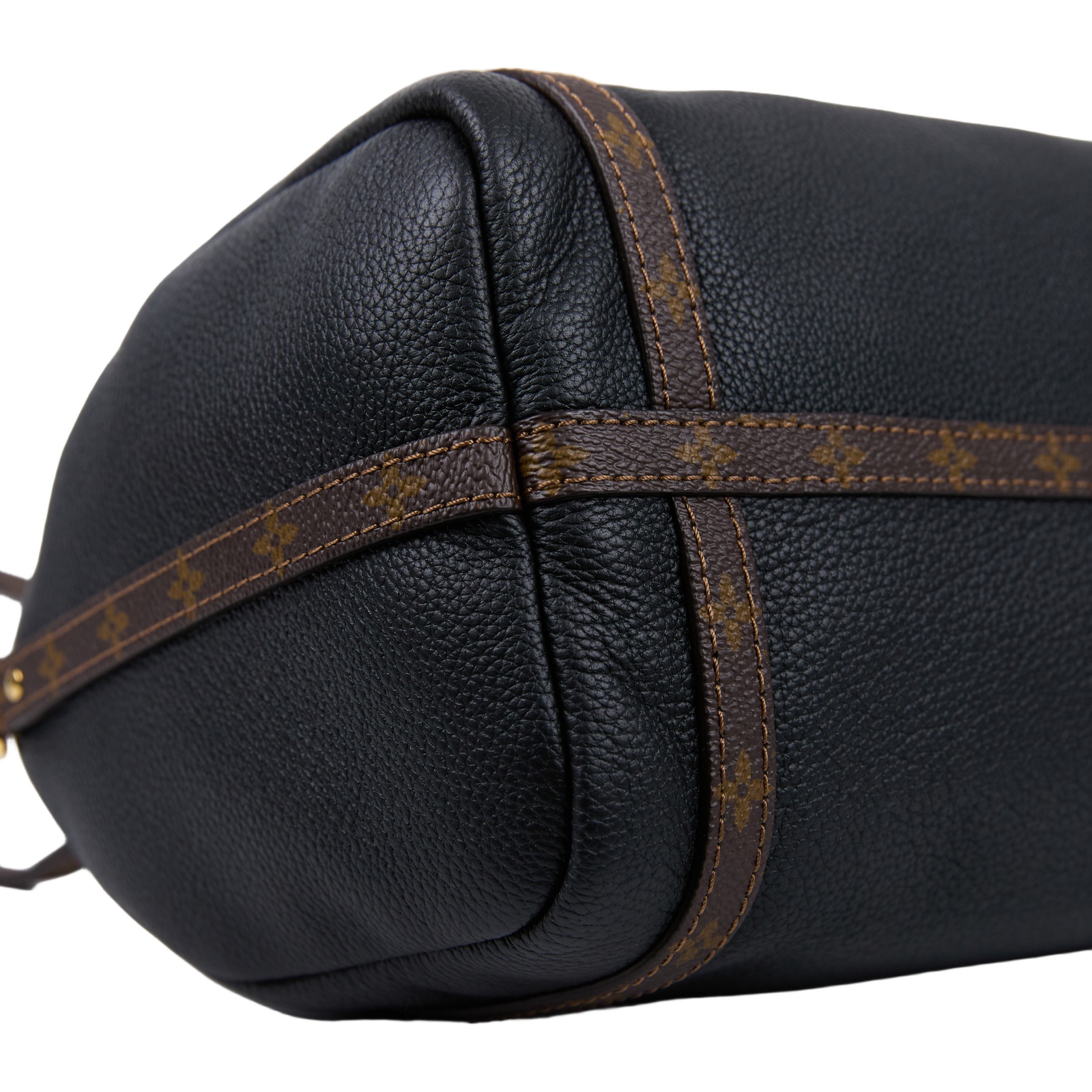 路易威登 LOUIS VUITTON Express PM 肩背包 斜背包 M26039 晶片款 黑EXPRESS PM 背帶/鎖組/購買證明正本