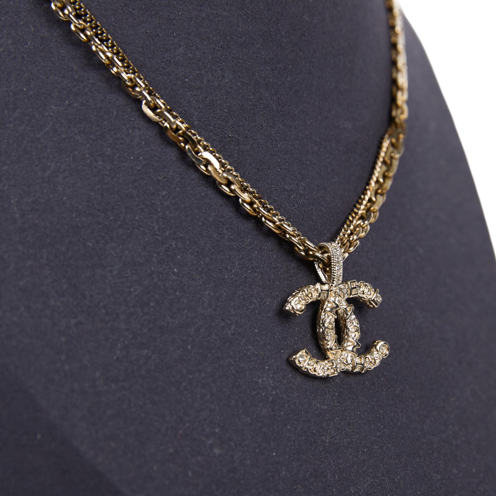 香奈兒 CHANEL CC LOGO 項鍊 AB6095 B05288A21 P 雙C雙股水鑽項鍊 原廠盒子/內襯/購買證明