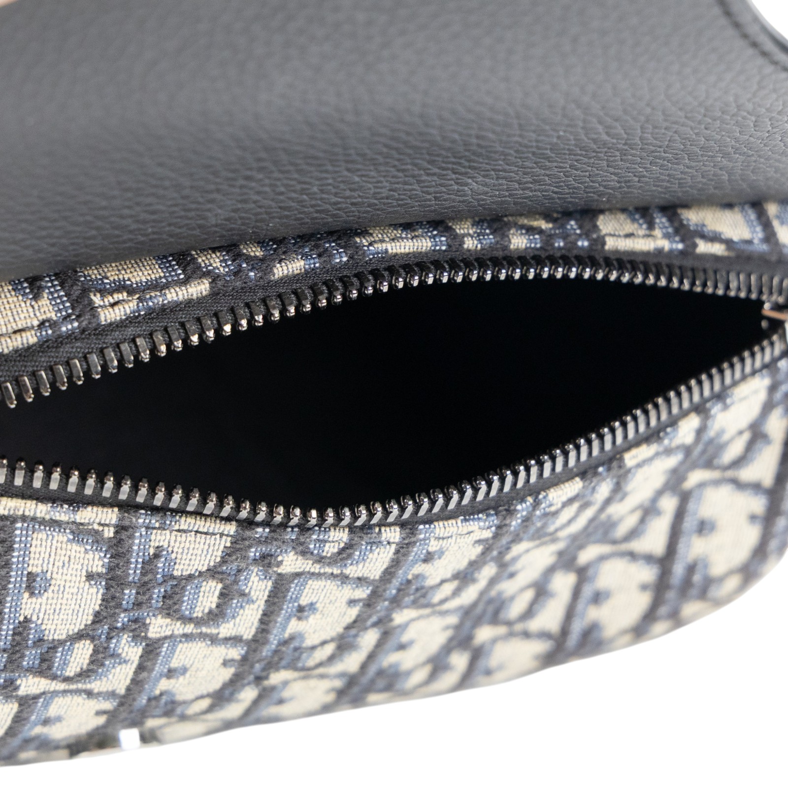 迪奧 CHRISTIAN DIOR Roller Bag 斜背包滾筒包 1ADPO261YKY  原廠盒子/防塵袋/保證卡/背帶x2