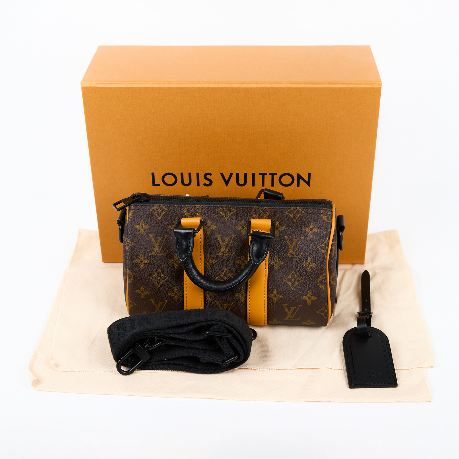 路易威登 LOUIS VUITTON Keepall Bandouliere 25 手提 肩背 波士頓包 M46687 晶片款  原廠盒子/防塵袋/背帶/吊牌