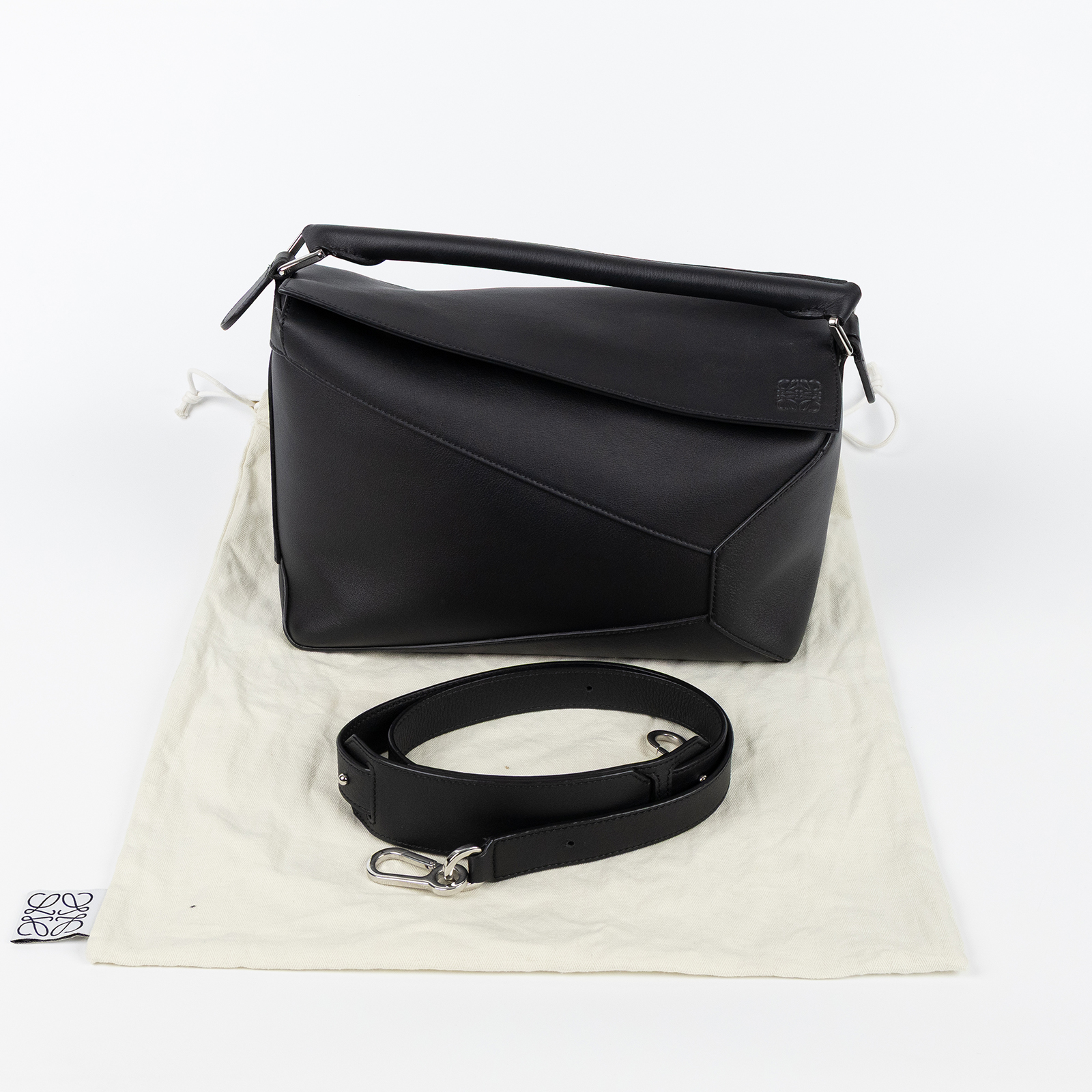 羅意威 LOEWE 中型經典小牛皮 Puzzle Edge 包款 Medium Puzzle Edge Bag A510P49X23  防塵袋/背帶