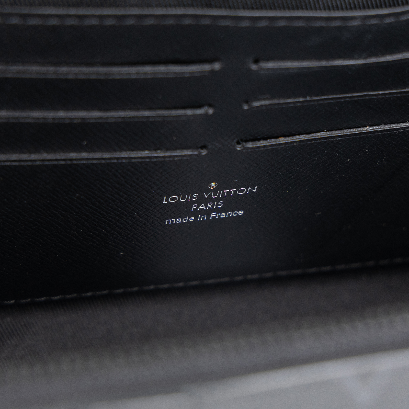 路易威登 LOUIS VUITTON Mini Soft Trunk 迷你 隨身包 黑色 M69838 晶片款  背帶