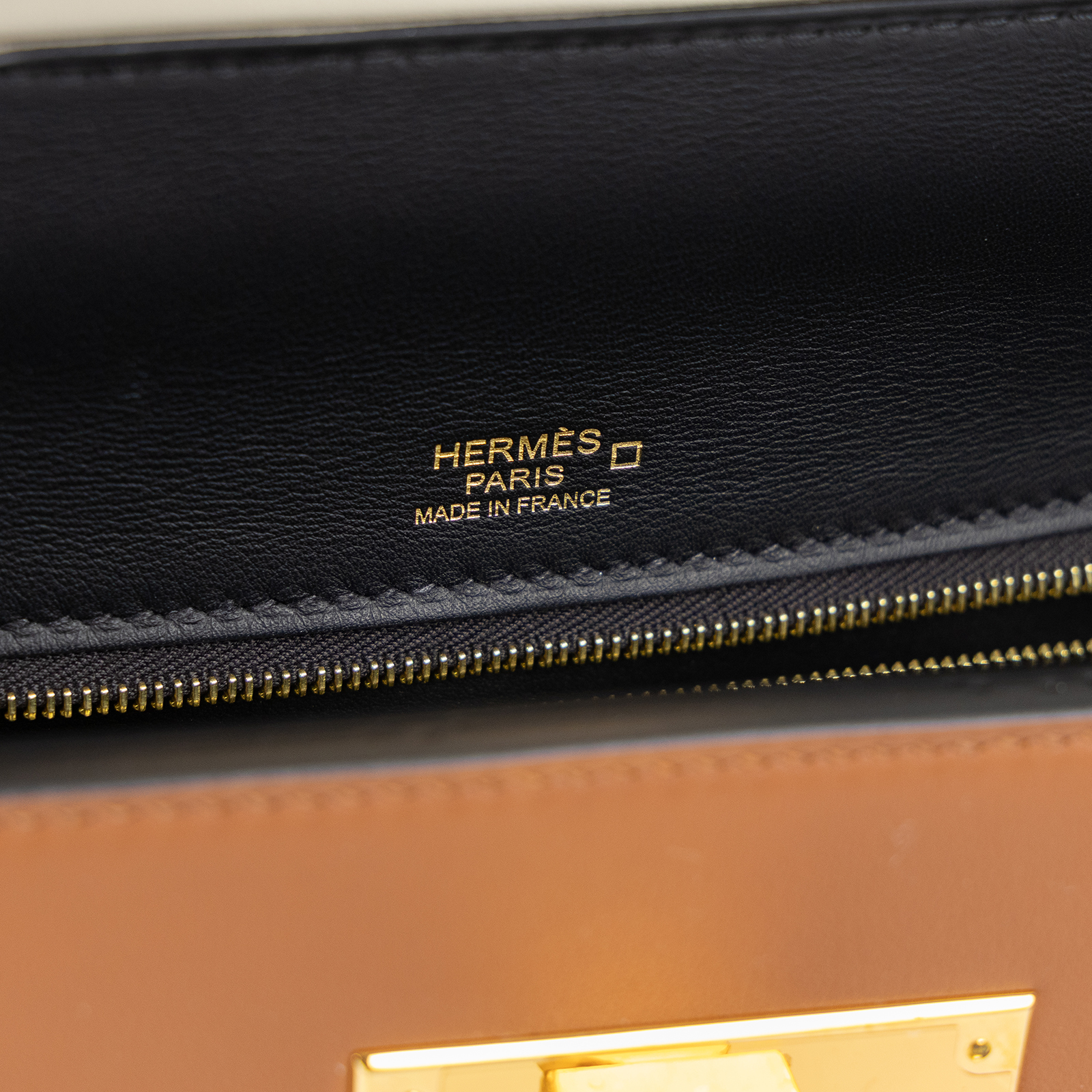 愛馬仕 Hermes 24/24 29 手提包 金色五金 黑色 奶油白色 H080160CCAE /ZAS508 NB  原廠盒子/防塵袋/背帶/瀕臨絕種野生動植物國際貿易公約影本