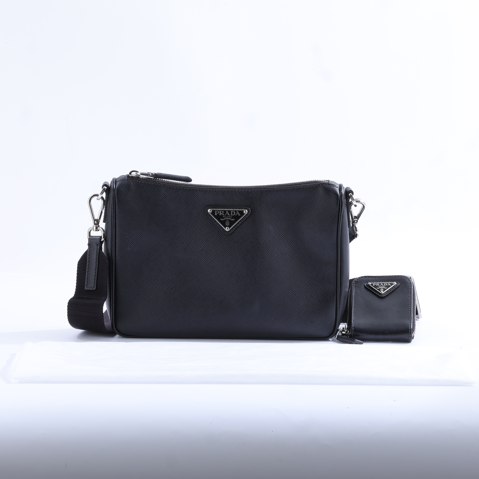 普拉達 PRADA Re-Nylon Saffiano 皮革肩背袋 2VH113_2DMH 黑SAFFIANO 皮革肩背袋 背帶/內袋