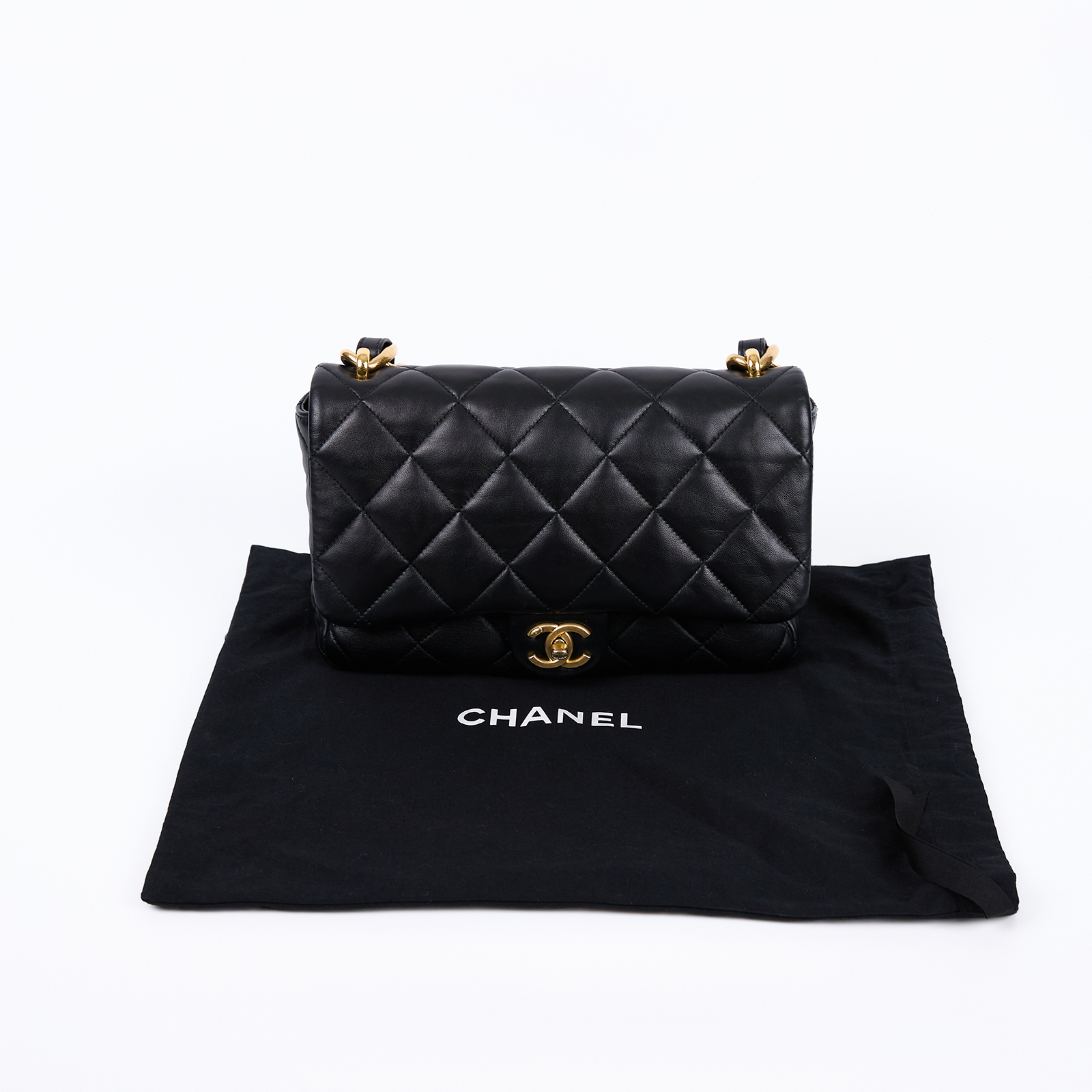 香奈兒 CHANEL 經典菱格 粗鍊 口蓋包 AS3215 晶片款 羊皮金釦粗鍊肩背包 防塵袋