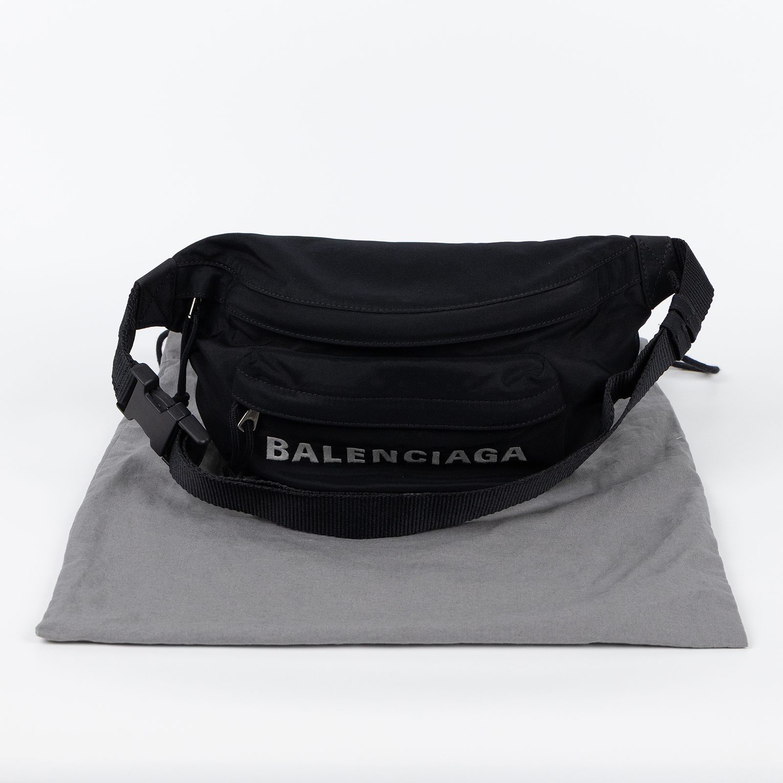 巴黎世家 BALENCIAGA 腰包 533009H851N 黑LOGO腰包 防塵袋