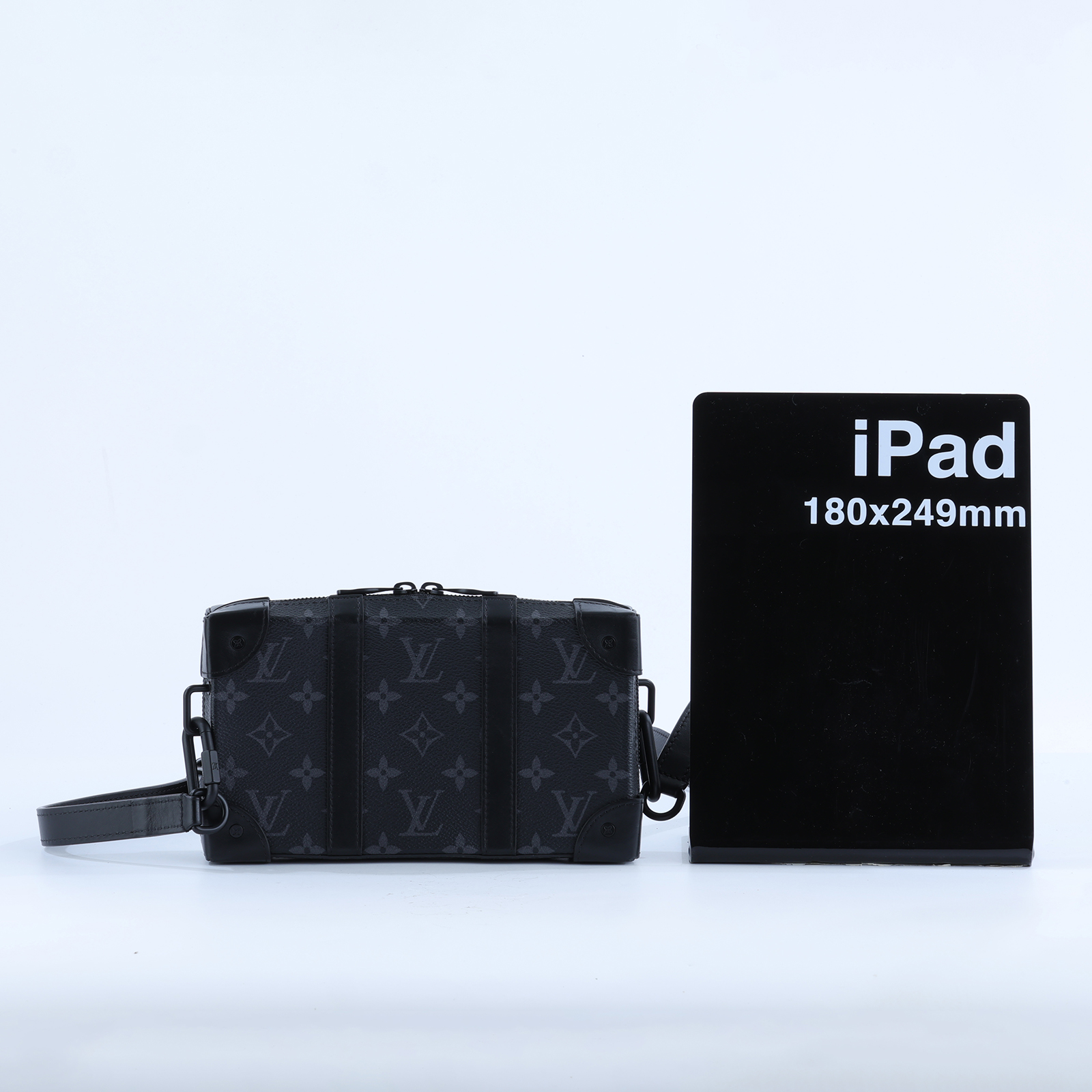 路易威登 LOUIS VUITTON Mini Soft Trunk 迷你 隨身包 黑色 M69838 晶片款  原廠盒子/防塵袋/購買證明正本/背帶
