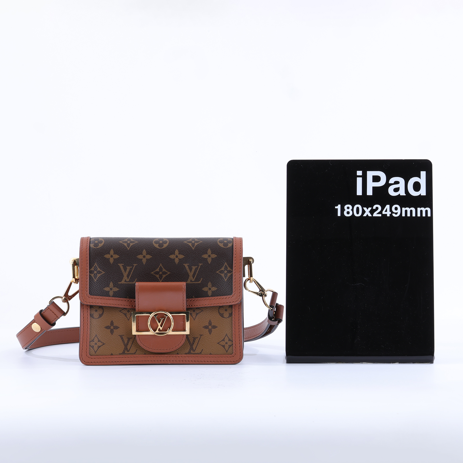 路易威登 LOUIS VUITTON Mini Dauphine Reverse皮革飾邊 迷你 達芙妮 肩背 斜背包 M44580  原廠盒子/防塵袋/背帶