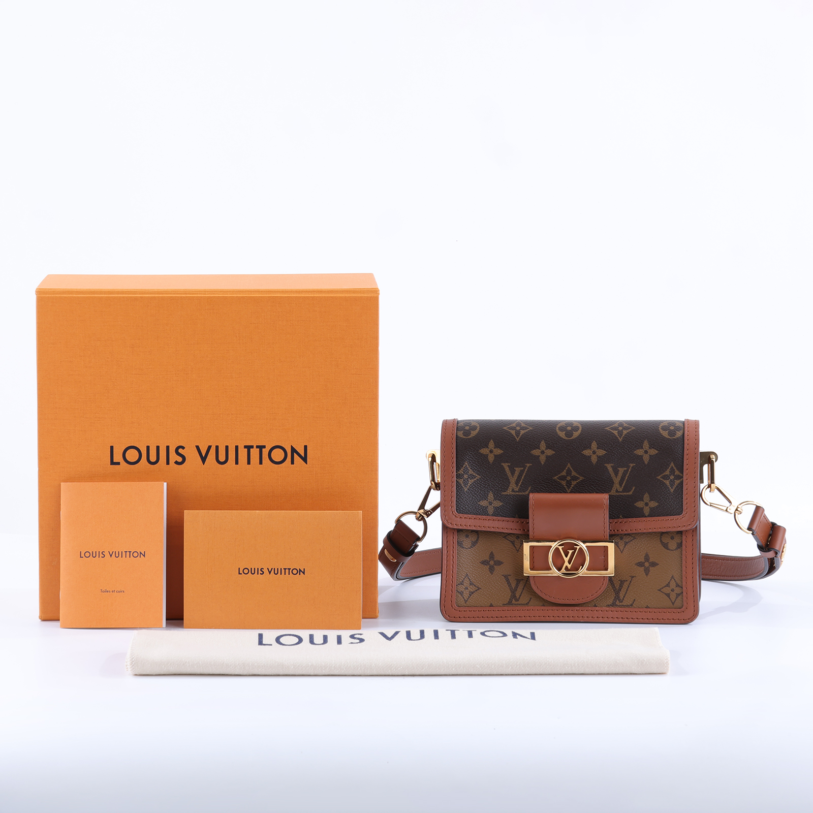 路易威登 LOUIS VUITTON Mini Dauphine Reverse皮革飾邊 迷你 達芙妮 肩背 斜背包 M44580  原廠盒子/防塵袋/背帶