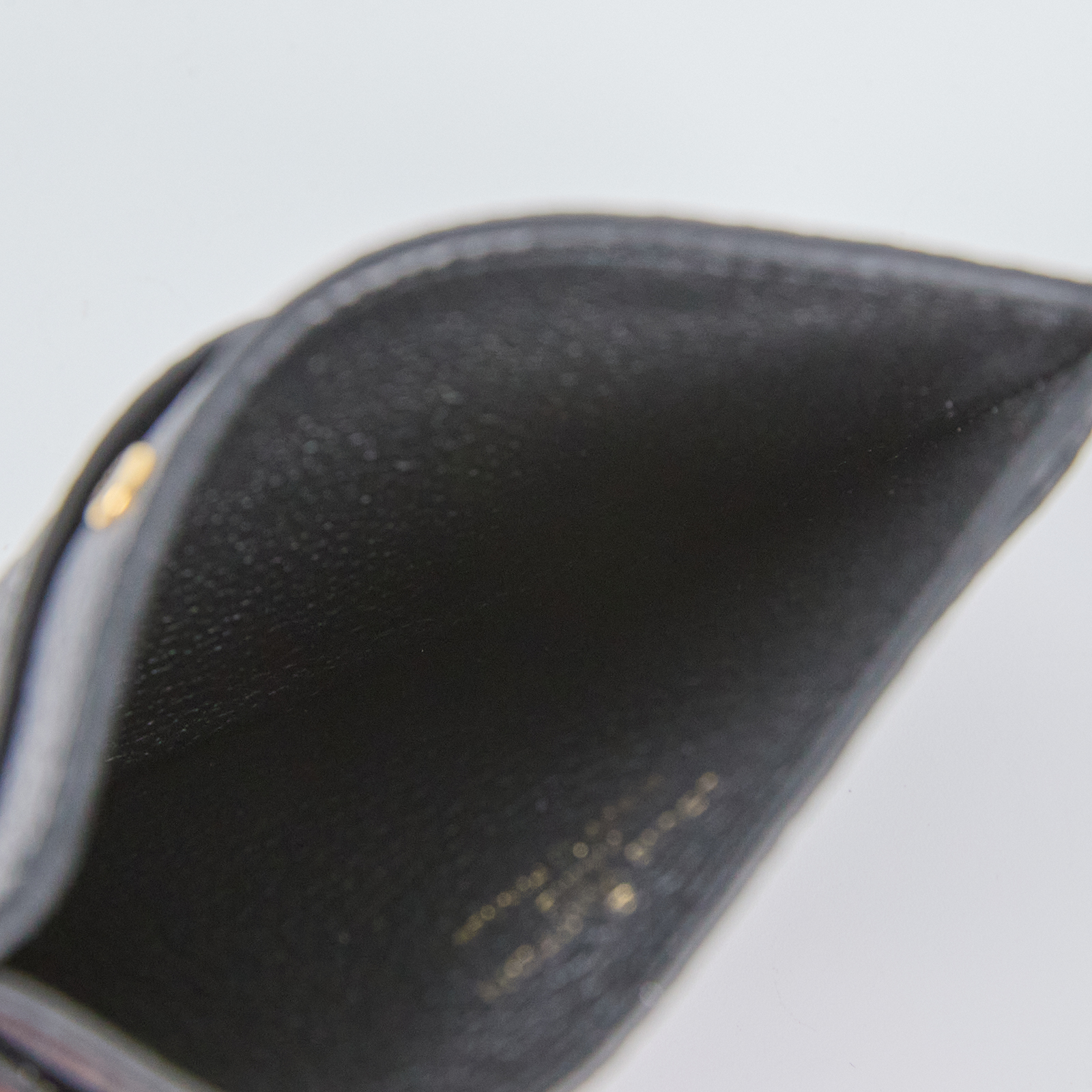 路易威登 LOUIS VUITTON 卡片套 卡夾 Monogram塗層帆布 壓花粒面 牛皮 M69171 晶片款 黑原花壓紋卡夾 原廠盒子