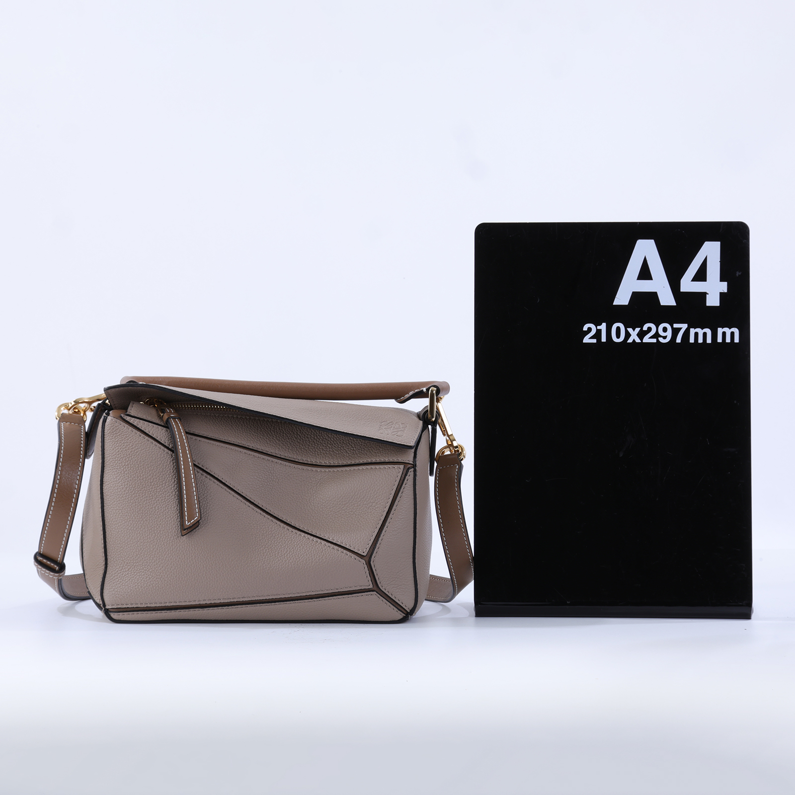 羅意威 LOEWE Small Puzzle bag 肩背 斜背包 32212KBS21 沙拚棕色PUZZLE SMALL 防塵袋/背帶