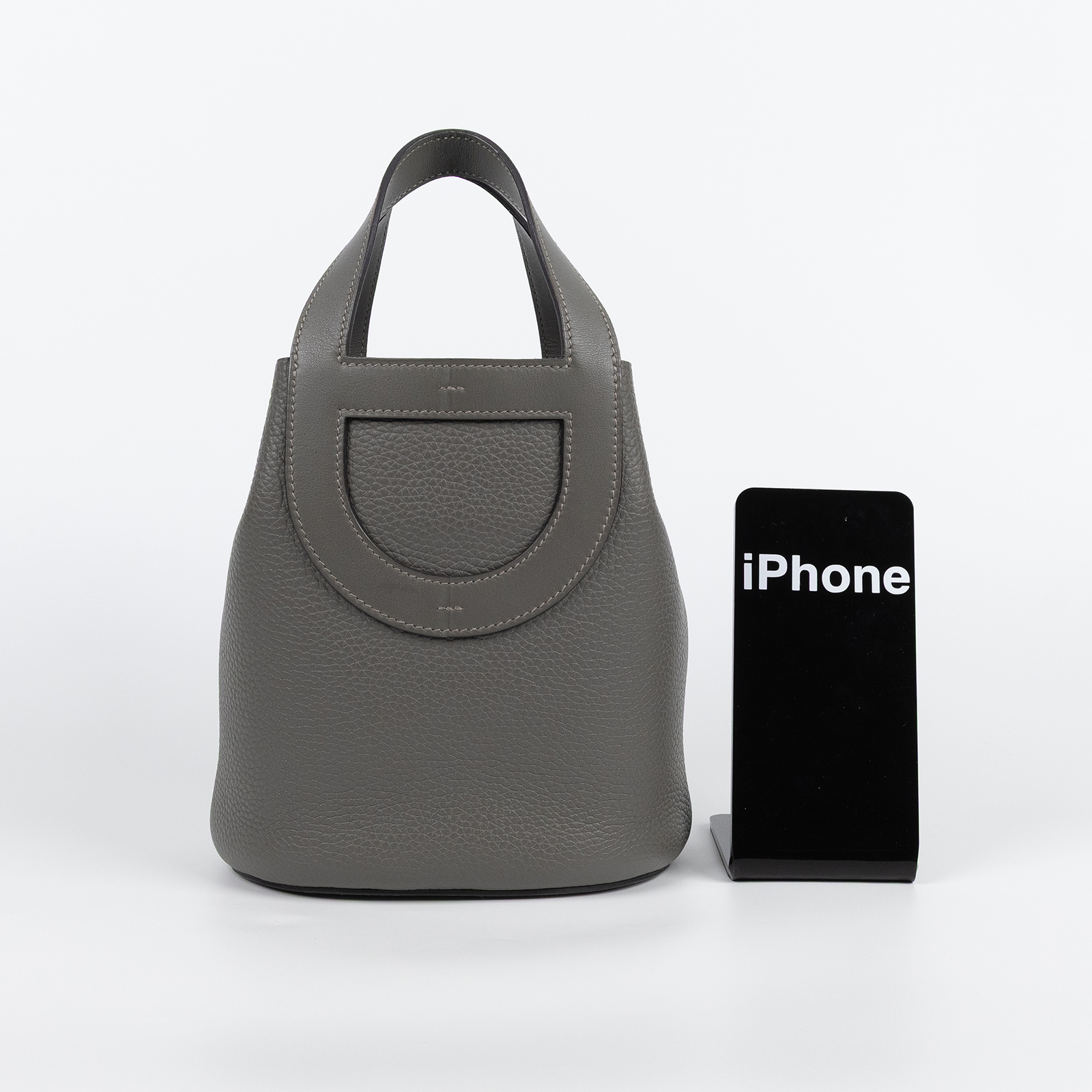愛馬仕 Hermes In The Loop 18  豬鼻 菜籃子包 金色五金 灰泥灰色 H084274CCAH /BBS006ZB  原廠盒子/防塵袋/購買證明
