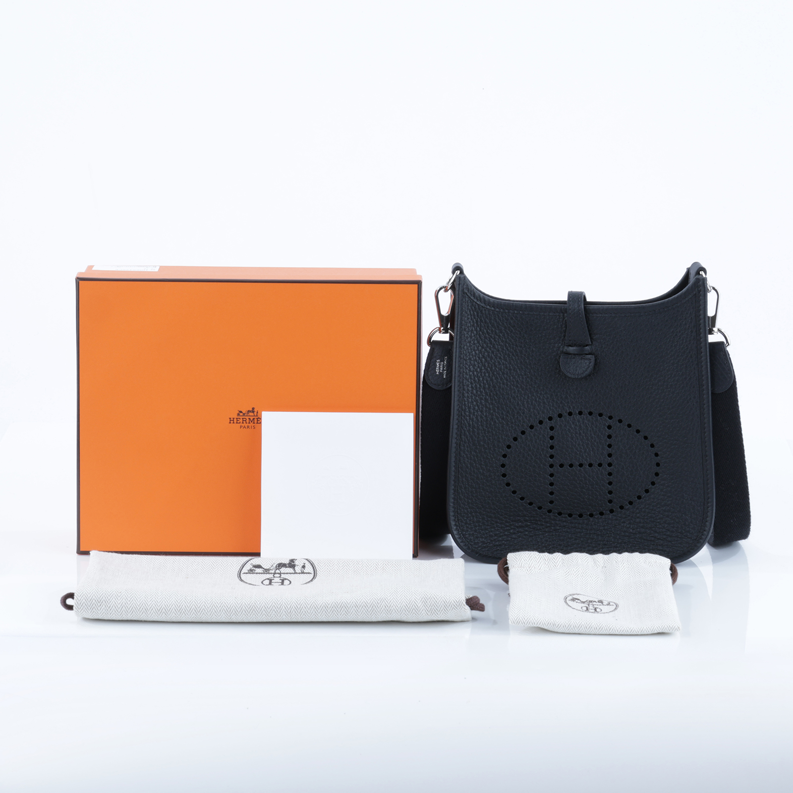 愛馬仕 Hermes Evelyne 16 Amazone bag 伊芙琳包 黑色 銀色五金 H069426CK89 K MP 008 BC H069426CK  原廠盒子/防塵袋