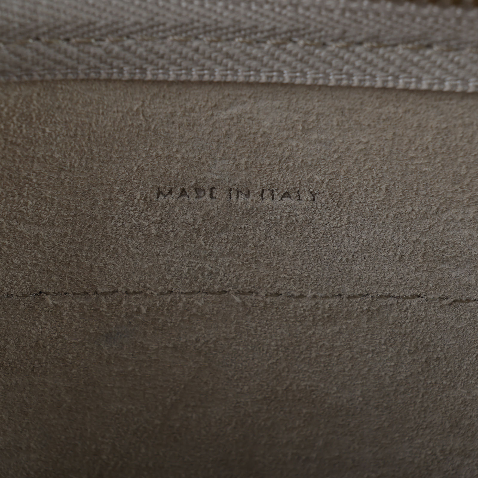思琳 CELINE 珠地小牛皮 袖珍型 Belt 手袋 189003ZVA 奶茶色BELT NANO 防塵袋/背帶