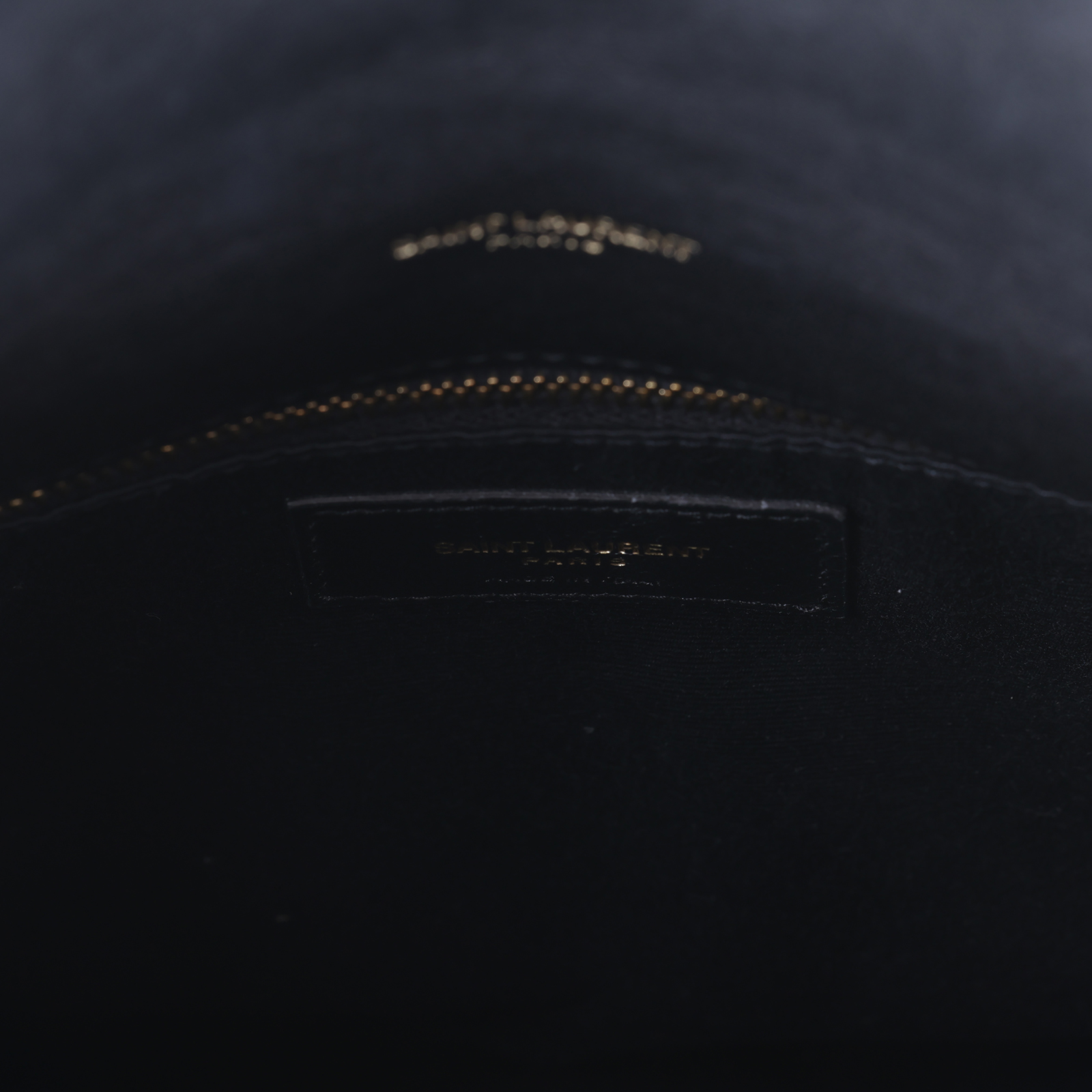 聖羅蘭 YSL SAINT LAURENT Puffer 絎縫納帕皮包 小型 金色五金 5774761EL07 黑金PUFFER小號鍊包 防塵袋