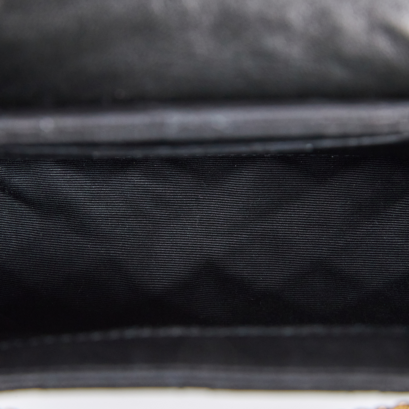 聖羅蘭 YSL SAINT LAURENT Nolia 小羊皮 迷你 手袋 肩背包 金色五金 6727381EL07 黑色Nolita 無附屬品