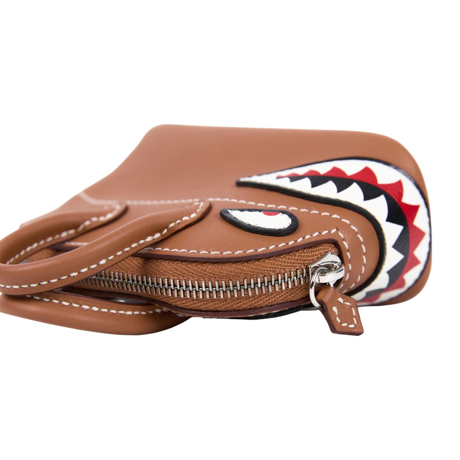 愛馬仕 Hermes Bolide 鯊魚造型 掛飾 金棕色 H085038CK37 /W NN004 KP  原廠盒子/防塵袋/掛繩