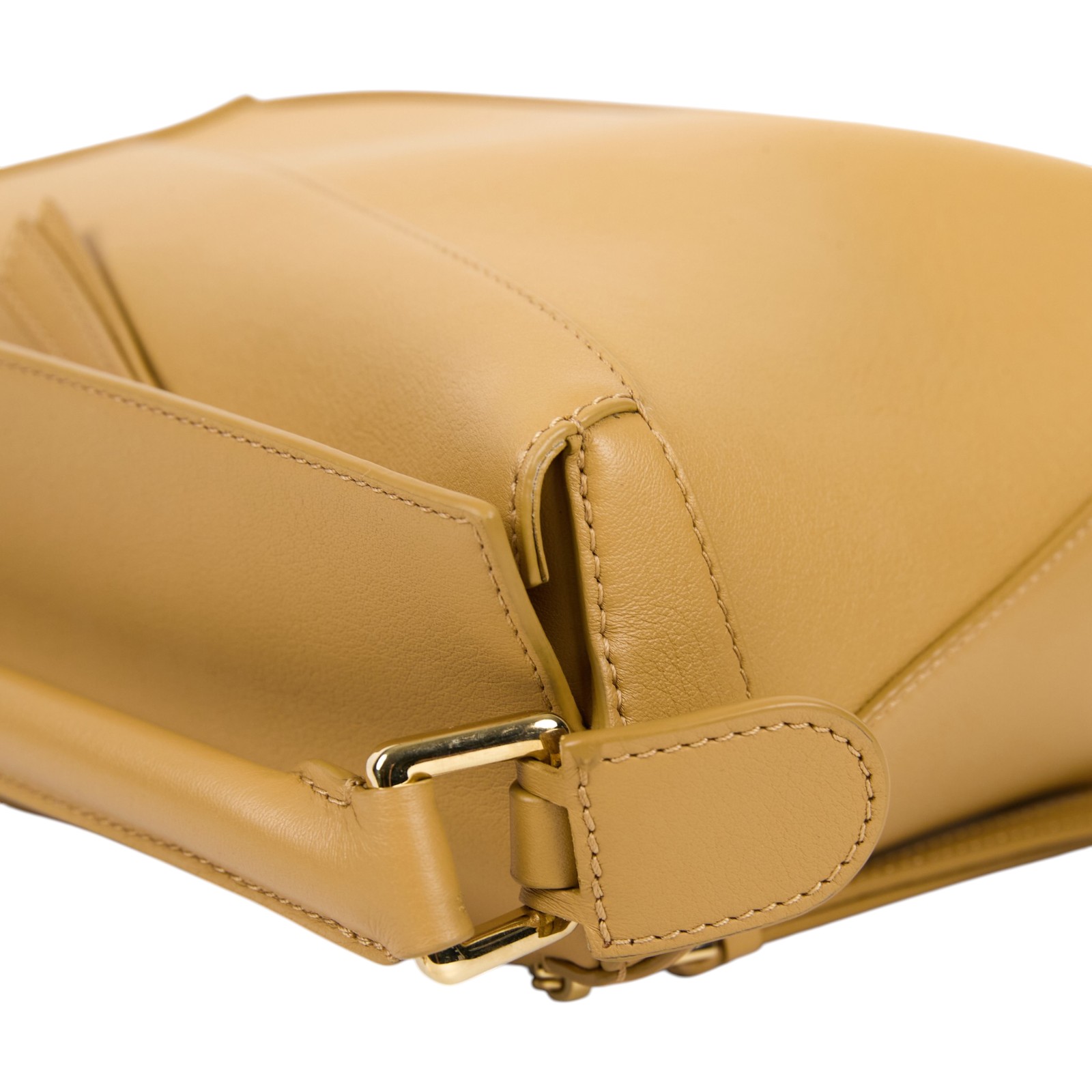 羅意威 LOEWE Small Puzzle Edge 手拿 肩背 斜背包  淺棕黃PUZZLE EDGE SMALL 背帶