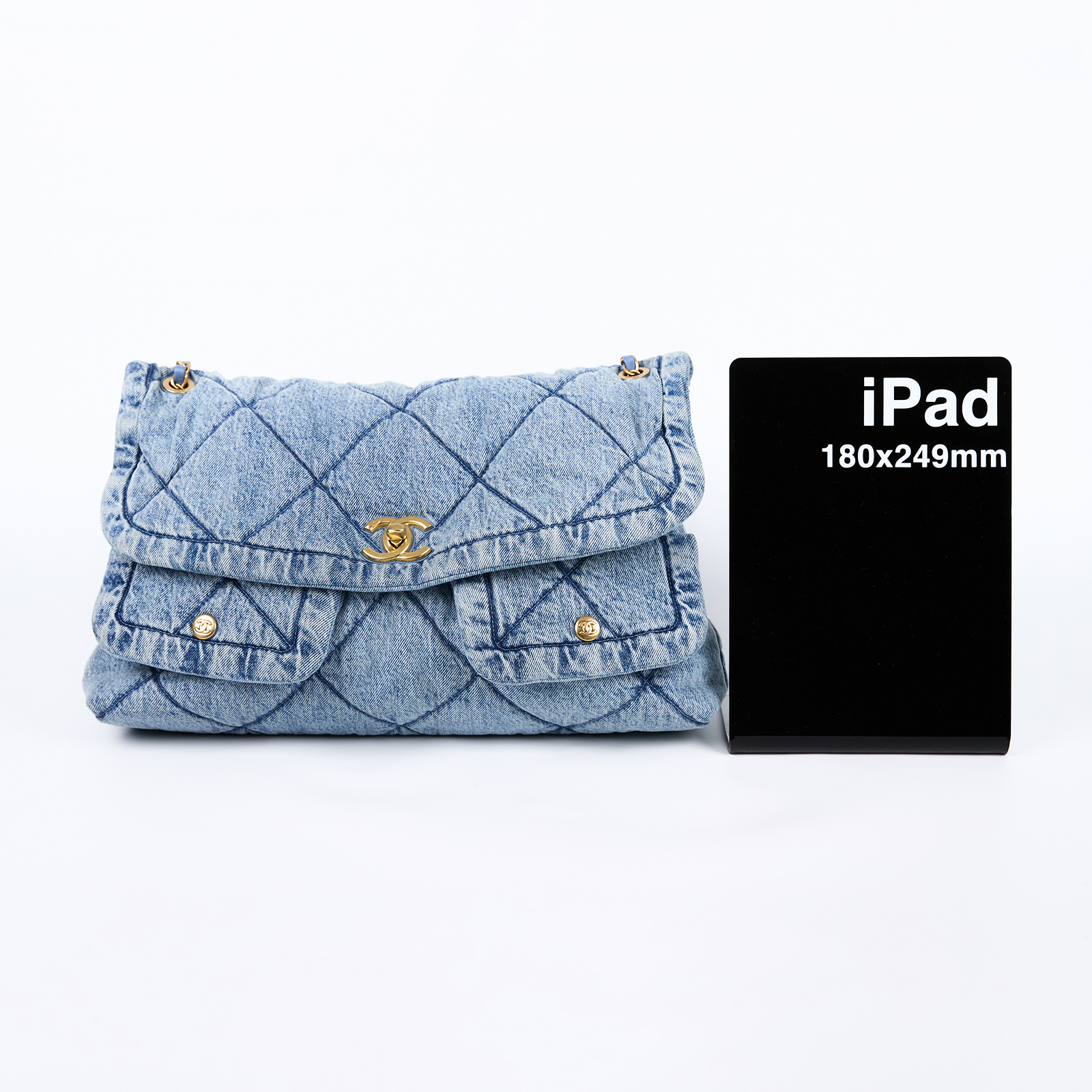 香奈兒 CHANEL 2025/26 秋冬系列 大型口蓋包 AS5727 B22143 淺丹寧大型HOBO 無附屬品