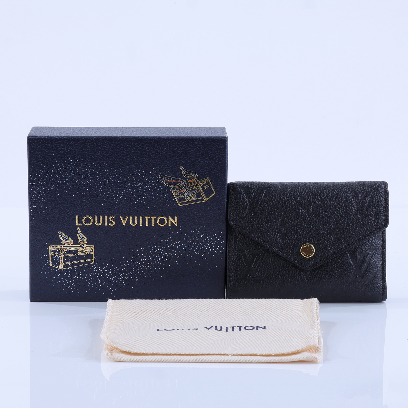 路易威登 LOUIS VUITTON Victorine 錢包 壓花牛皮 M64060 晶片款 黑原花壓紋VICTORINE三折短夾 原廠盒子/防塵袋