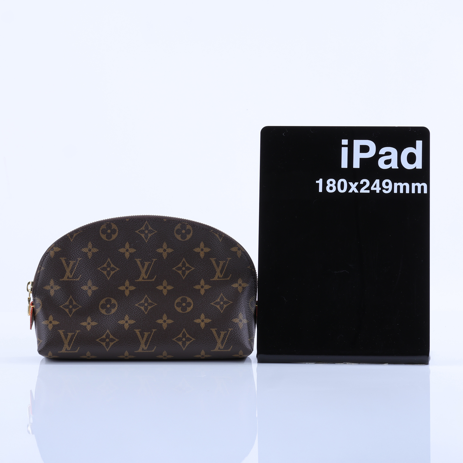 路易威登 LOUIS VUITTON 手拿包 M46579 晶片款 原花化妝包 MM 無附屬品