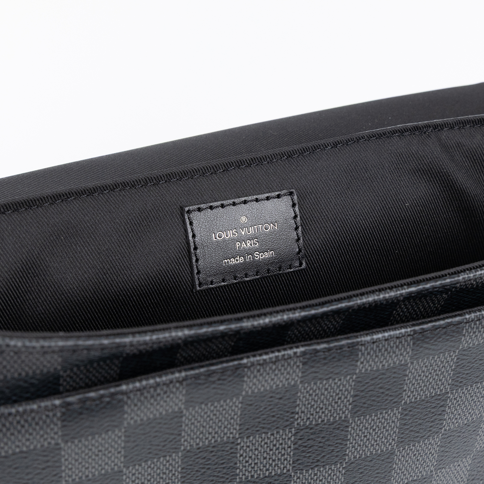 路易威登 LOUIS VUITTON District PM 斜背包 小號 N42710 晶片款 黑棋盤格District PM 原廠盒子/防塵袋/購買證明正本