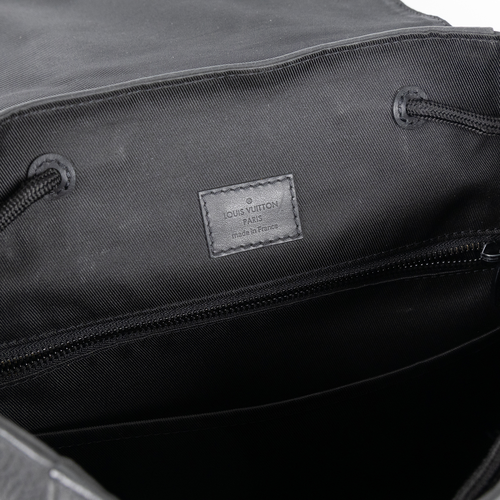 路易威登 LOUIS VUITTON Christopher PM 後背包 M20899 晶片款 黑壓花Christopher PM後背包 防塵袋