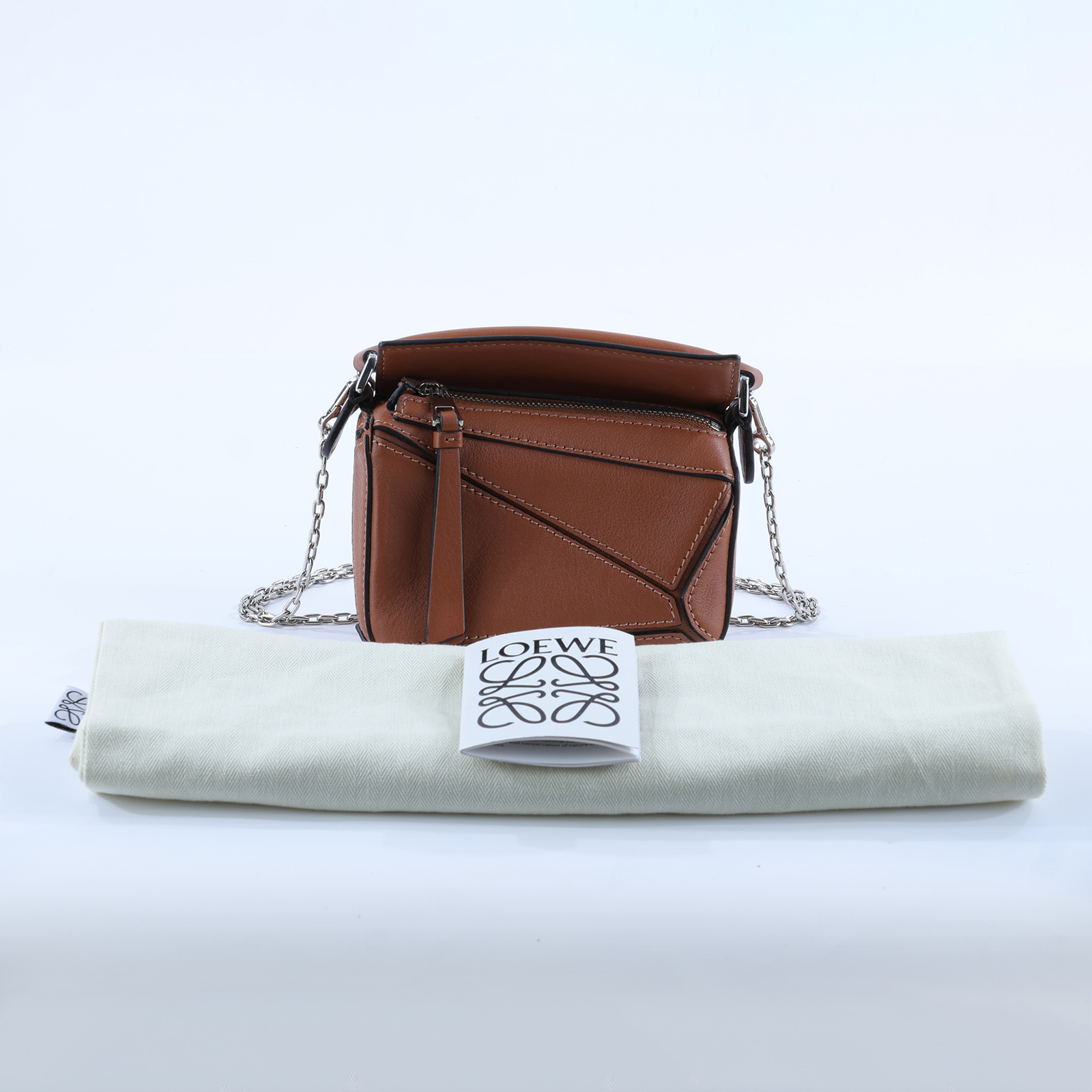 羅意威 LOEWE Nano Puzzle bag 手拿 肩背 斜背包 A510U98X01 棕色NANO PUZZLE 防塵袋/背帶