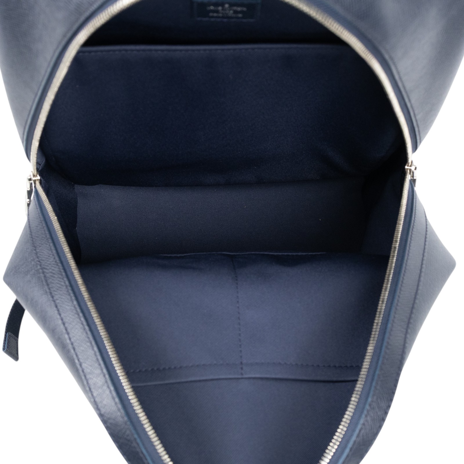 路易威登 LOUIS VUITTON Taiga Anton 後背包 M30149 深藍Anton Taiga 後背包 防塵袋