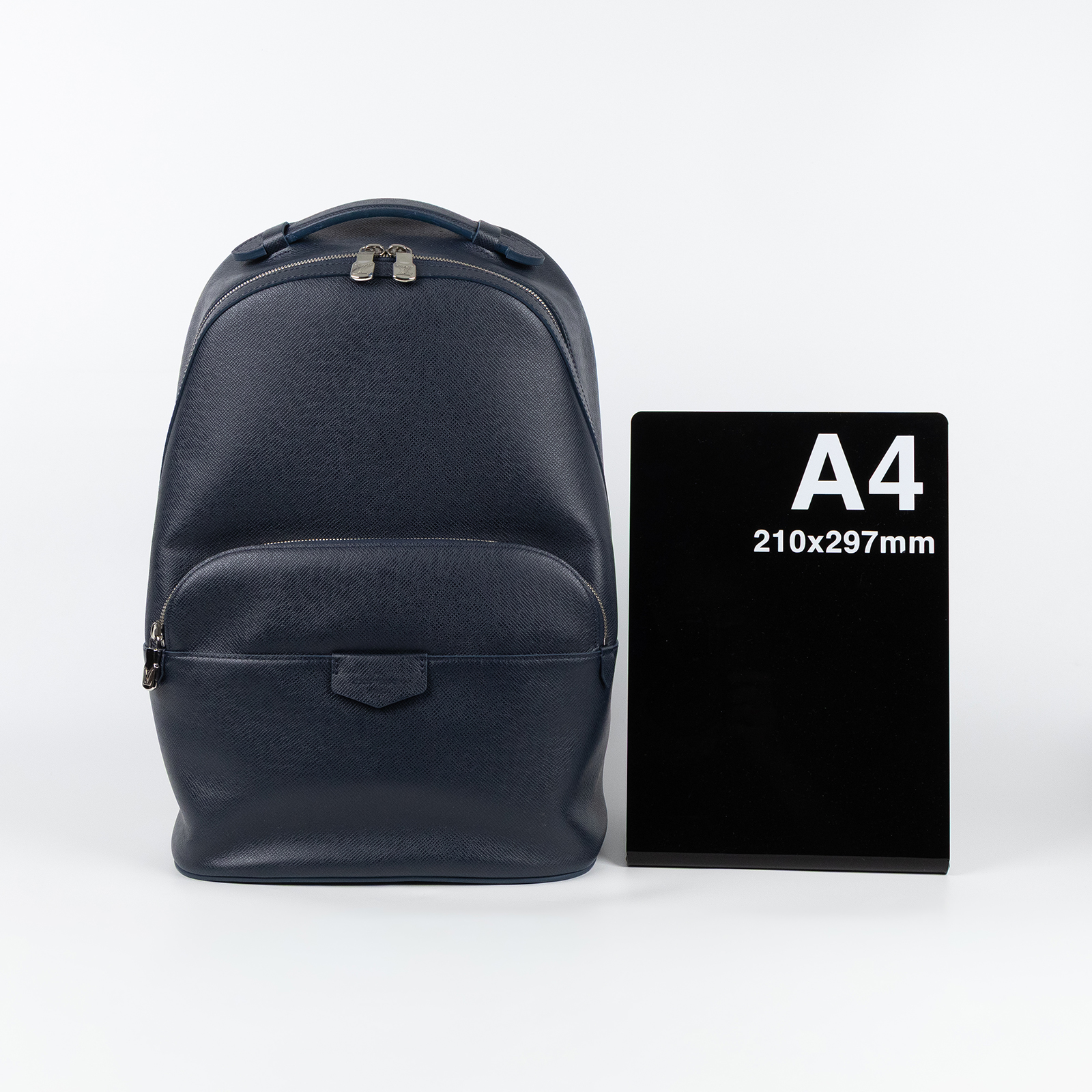 路易威登 LOUIS VUITTON Taiga Anton 後背包 M30149 深藍Anton Taiga 後背包 防塵袋
