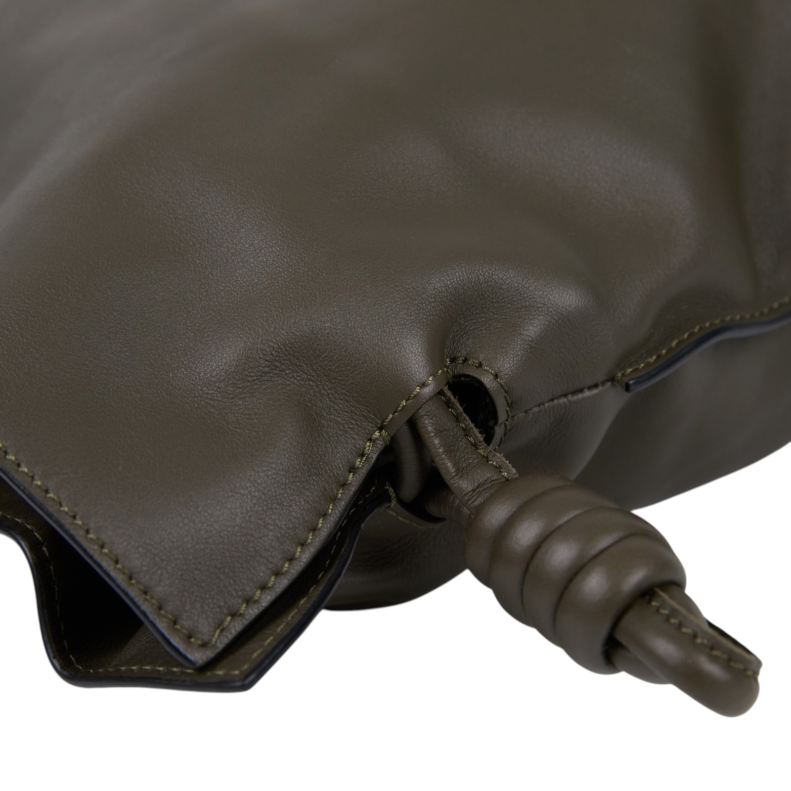 羅意威 LOEWE Flamenco Medium 中型 肩背包 A411FC1XD4 軍綠FLAMENCO MEDIUM 防塵袋/背帶
