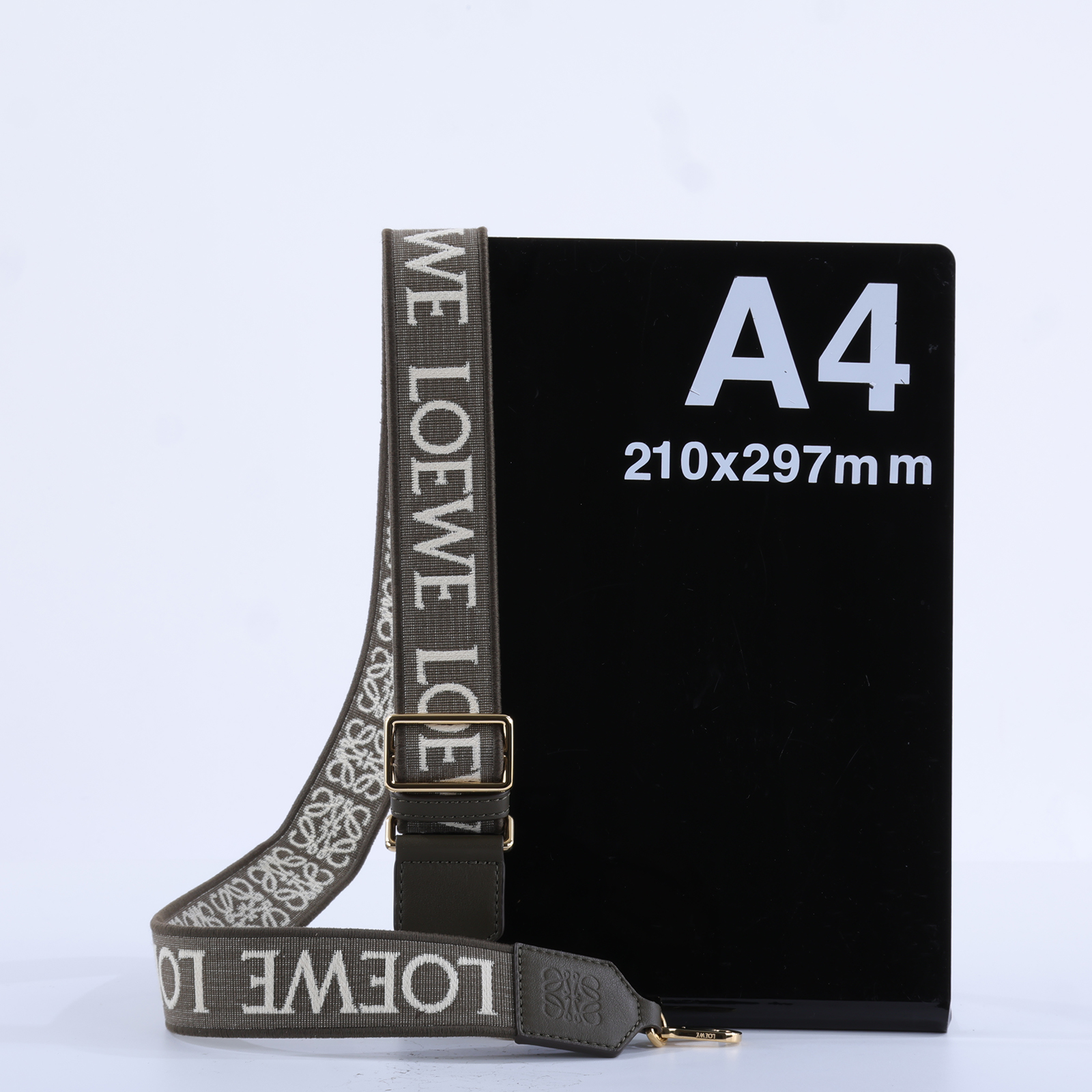 羅意威 LOEWE 緹花織 小牛皮 Anagram 肩帶 背帶 C073T87X01 軍綠堤花背帶 無附屬品