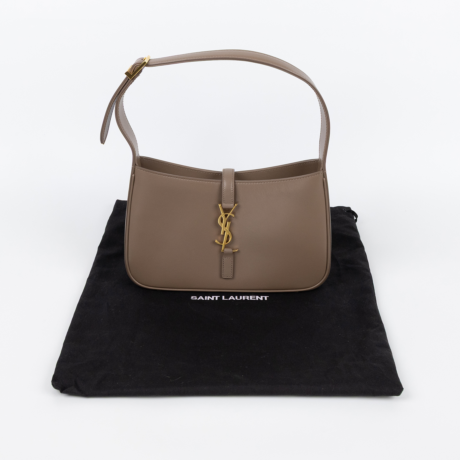 聖羅蘭 YSL SAINT LAURENT LE 5 À 7 滑面皮革 HOBO 手袋 手提包 6572282R20W 奶茶LE 5 Á 7 HOBO 防塵袋