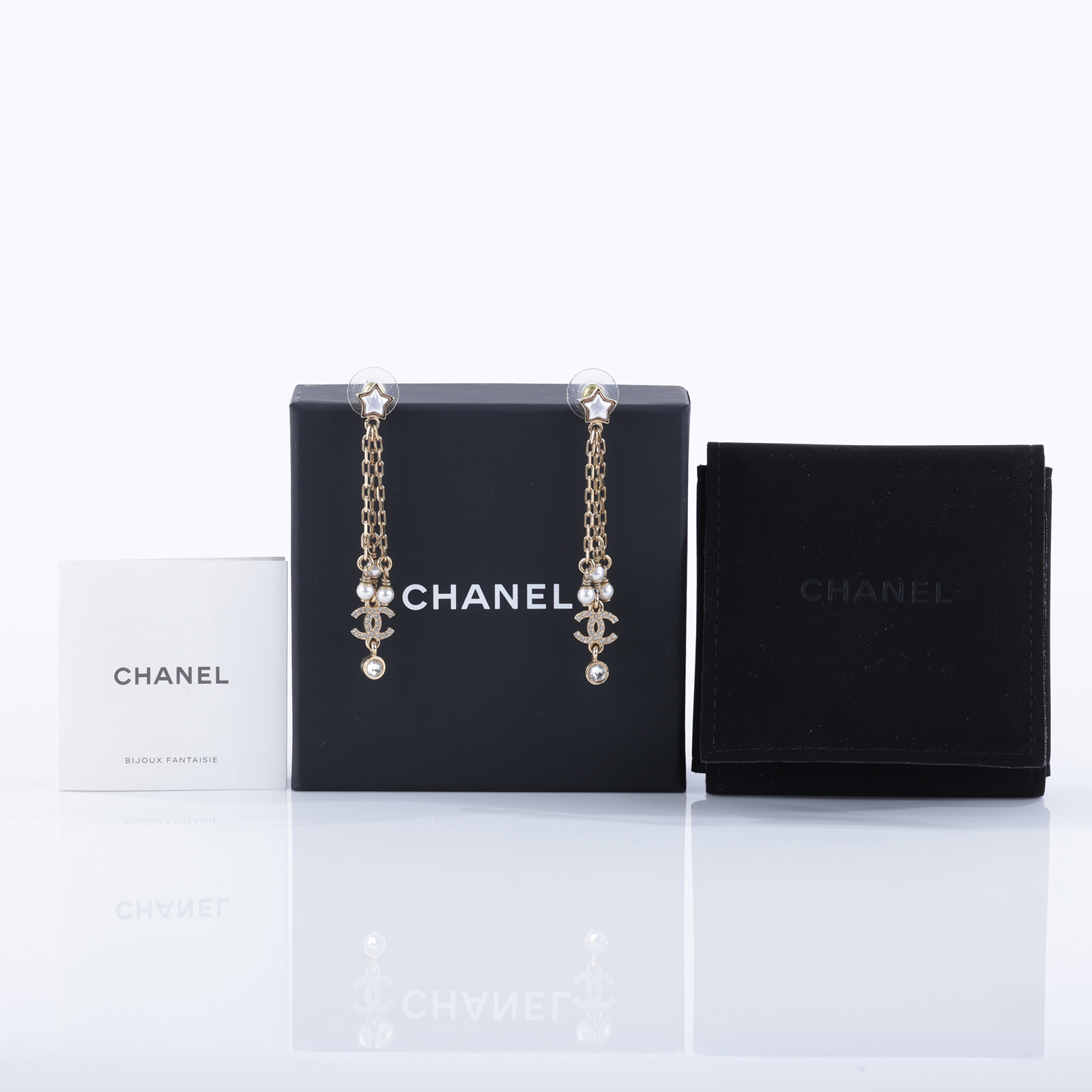 香奈兒 CHANEL CC LOGO 耳環 耳釘 B24 C 白星星垂墜金色雙C水鑽耳環 原廠盒子/內襯