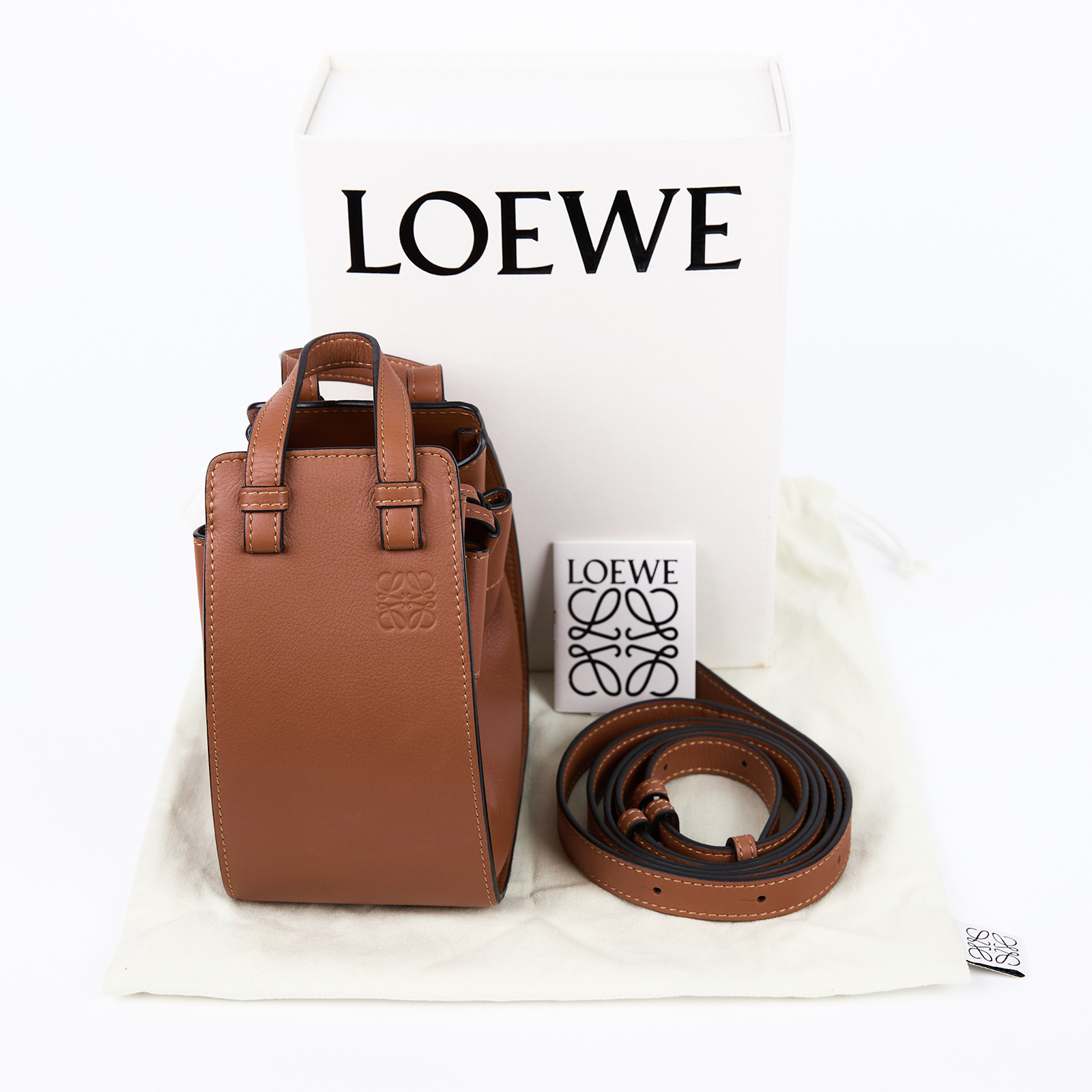 羅意威 LOEWE Mini Hammock drawstring 迷你 小牛皮 肩背 吊床包  焦糖MINI HAMMOCK 防塵袋/原廠盒子/背帶