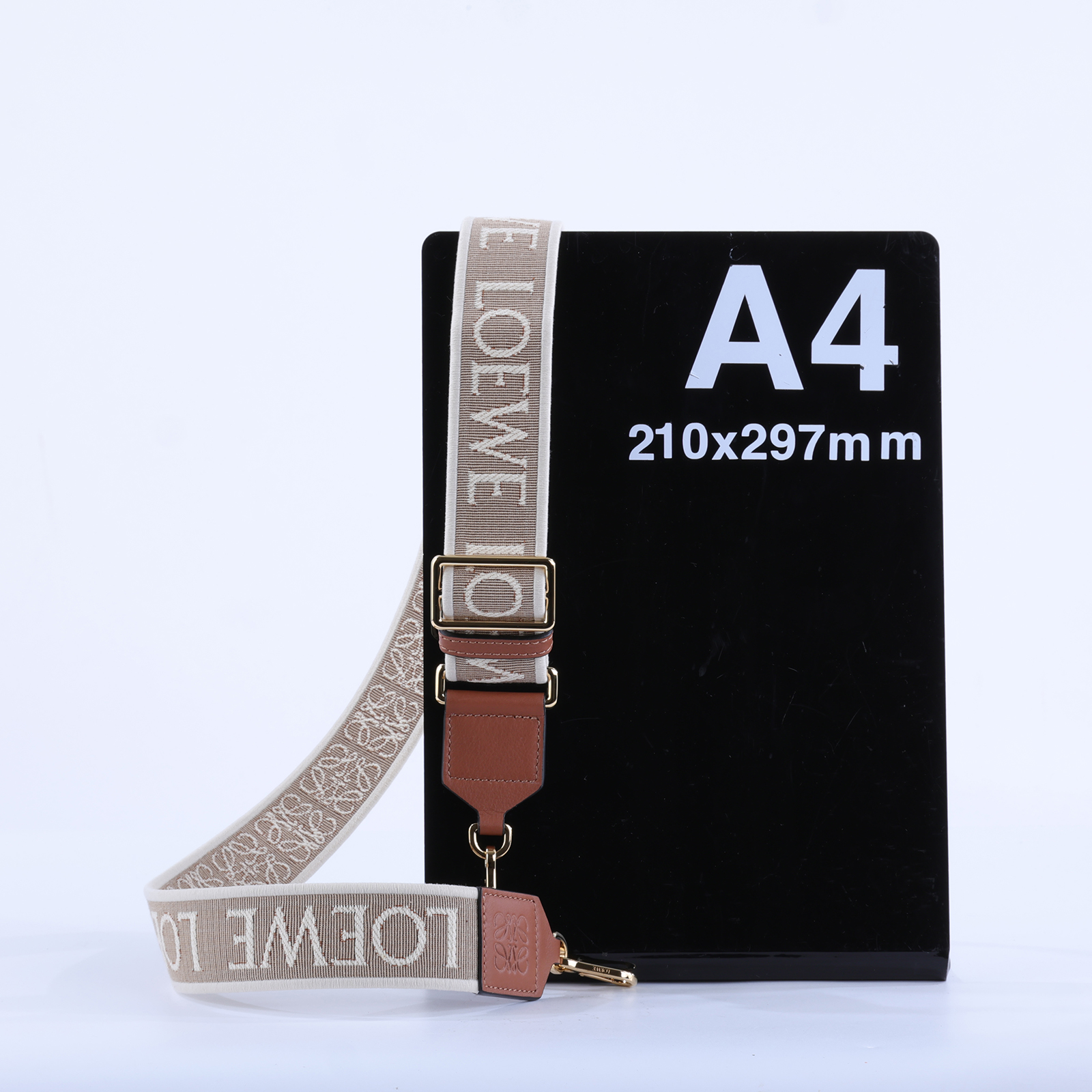 羅意威 LOEWE 緹花織 小牛皮 Anagram 肩帶 背帶 C073T87X01 棕帆布Anagram背帶 防塵袋/原廠盒子