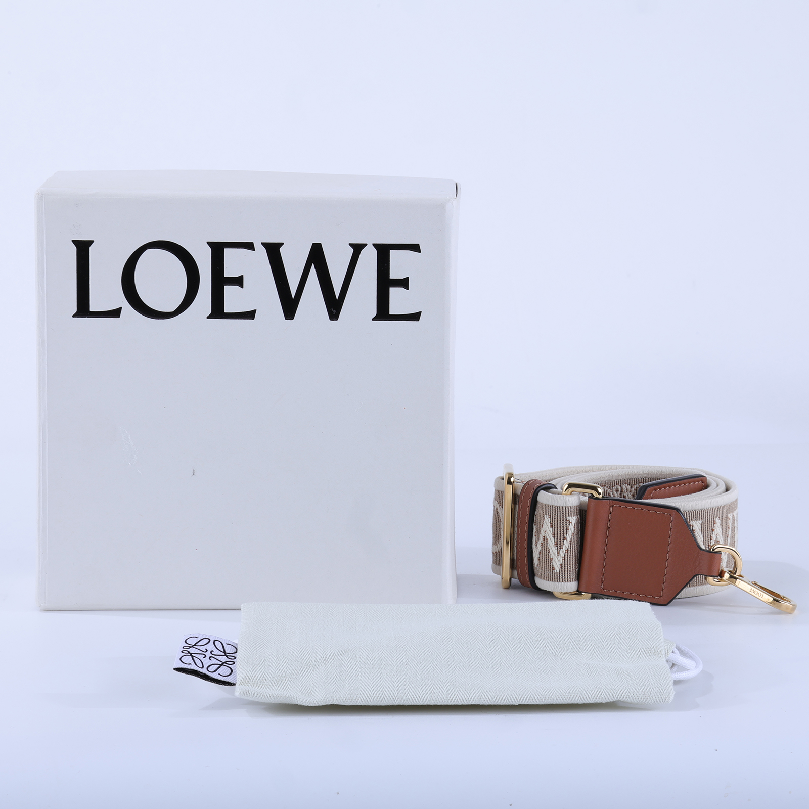 羅意威 LOEWE 緹花織 小牛皮 Anagram 肩帶 背帶 C073T87X01 棕帆布Anagram背帶 防塵袋/原廠盒子