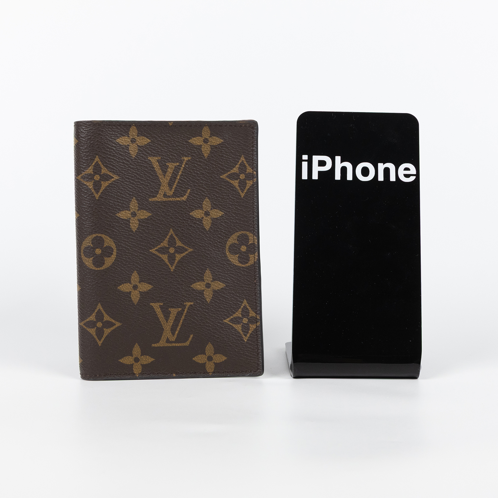 路易威登 LOUIS VUITTON 護照封套 護照夾老花帆布 M64502 晶片款 原花護照套 原廠盒子/防塵袋/購買證明