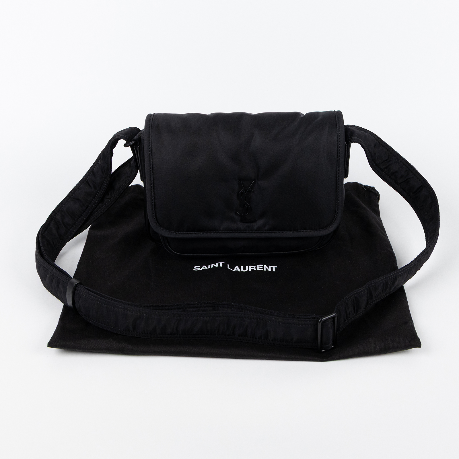 聖羅蘭 YSL SAINT LAURENT Niki 尼龍 郵差包 小型 776611FACKH 黑尼龍NIKI郵差包 防塵袋