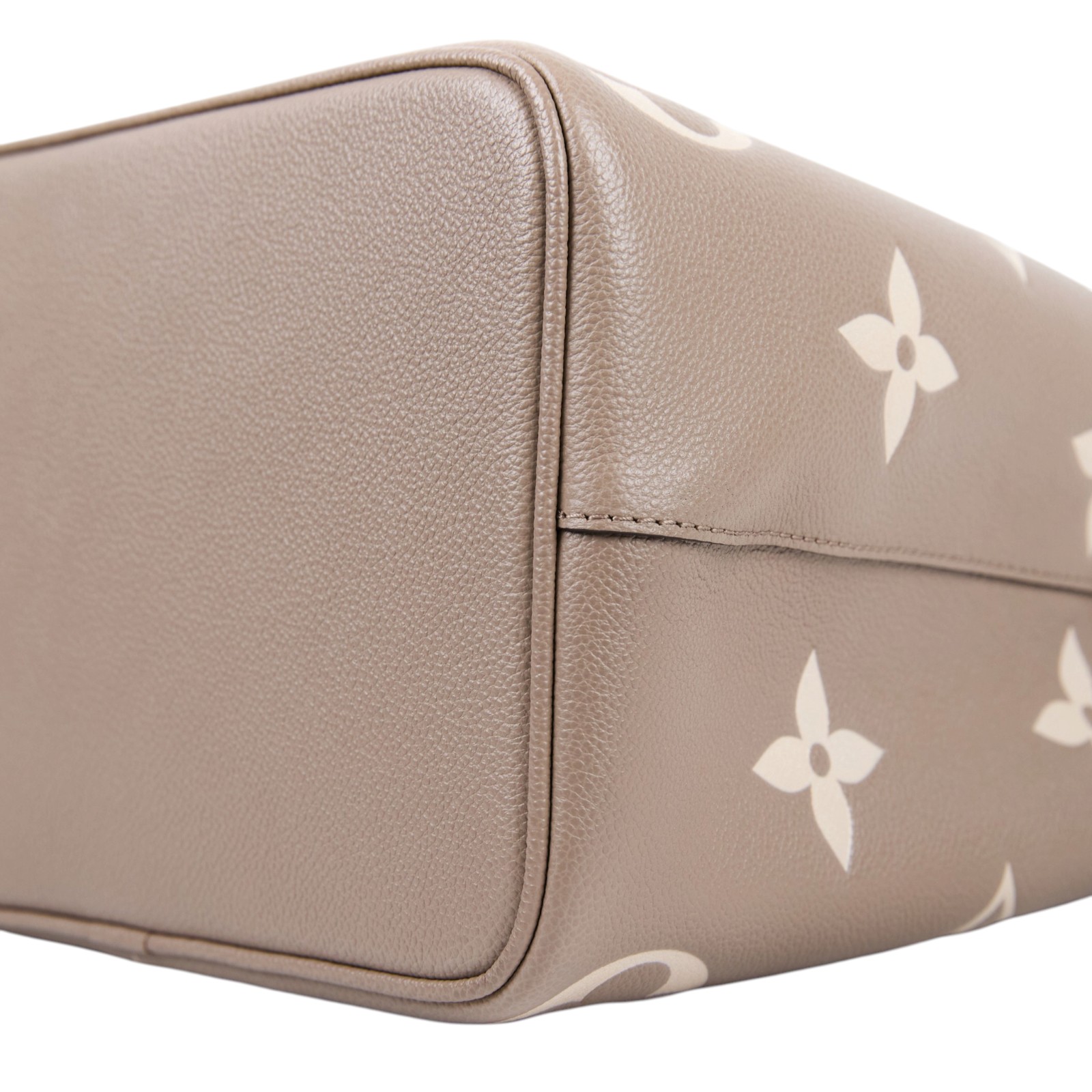 路易威登 LOUIS VUITTON NéoNoé MM 皮革 肩背 水桶包 斑鳩灰色/奶油色 M45555 晶片款  背帶2/內袋/原廠盒子/防塵袋