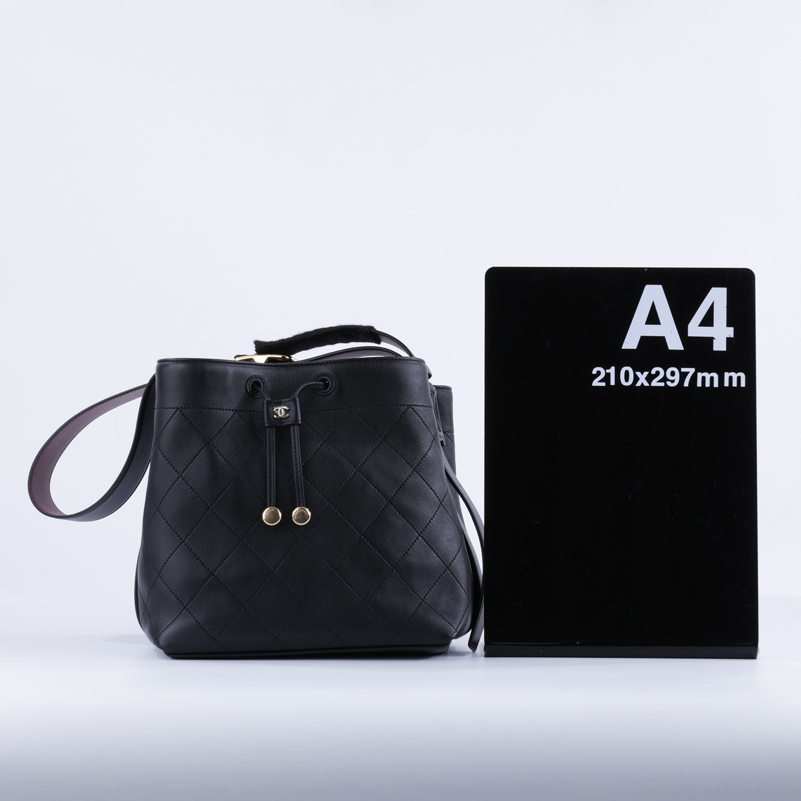 香奈兒 CHANEL Bucket Bag 水桶包 中型 肩背包 AS6584 晶片款 黑調節水桶包 小型 防塵袋/原廠盒子