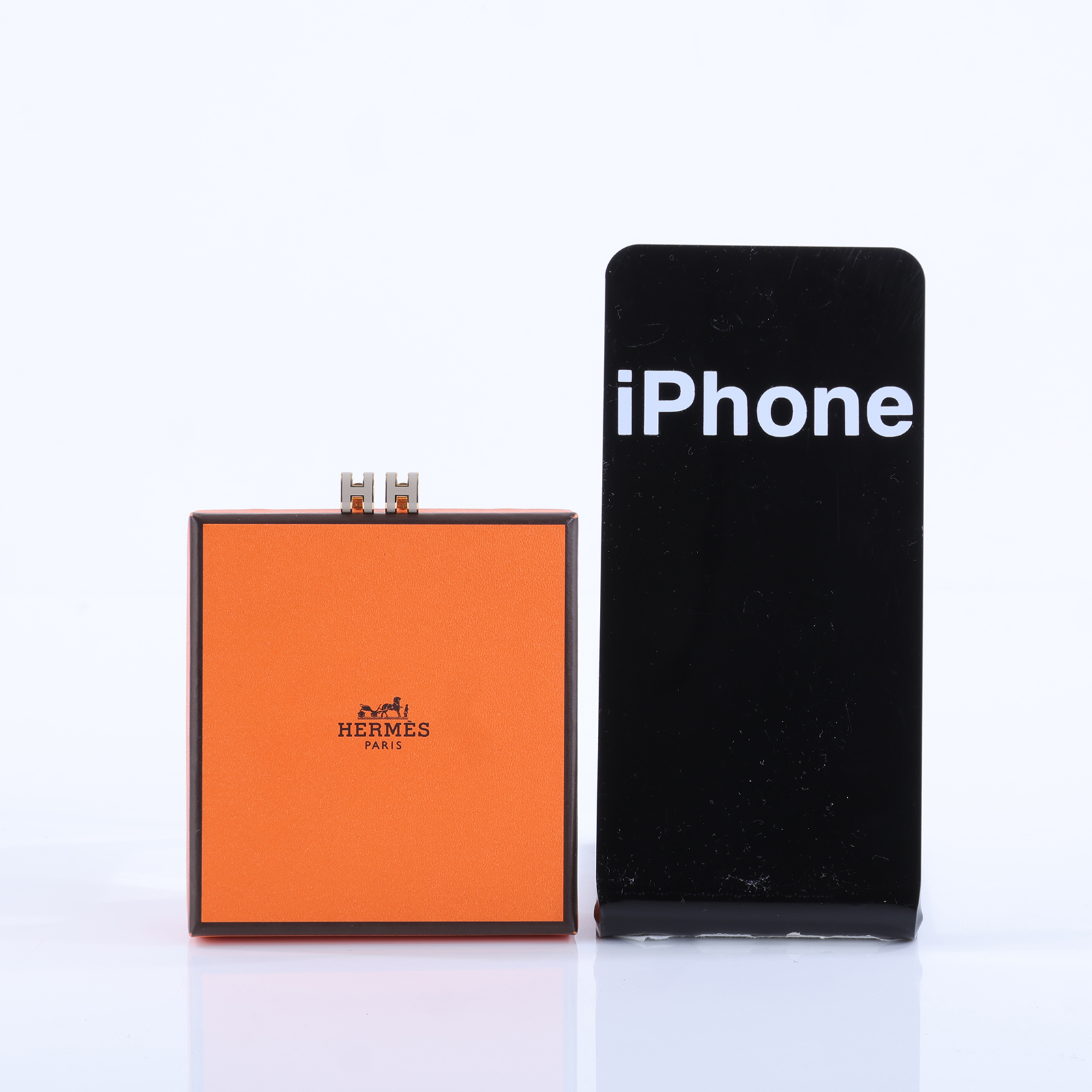 愛馬仕 Hermes Mini Pop H 耳釘 POPHE GD 02 34 奶茶色MINI POP H耳環 原廠盒子/防塵袋