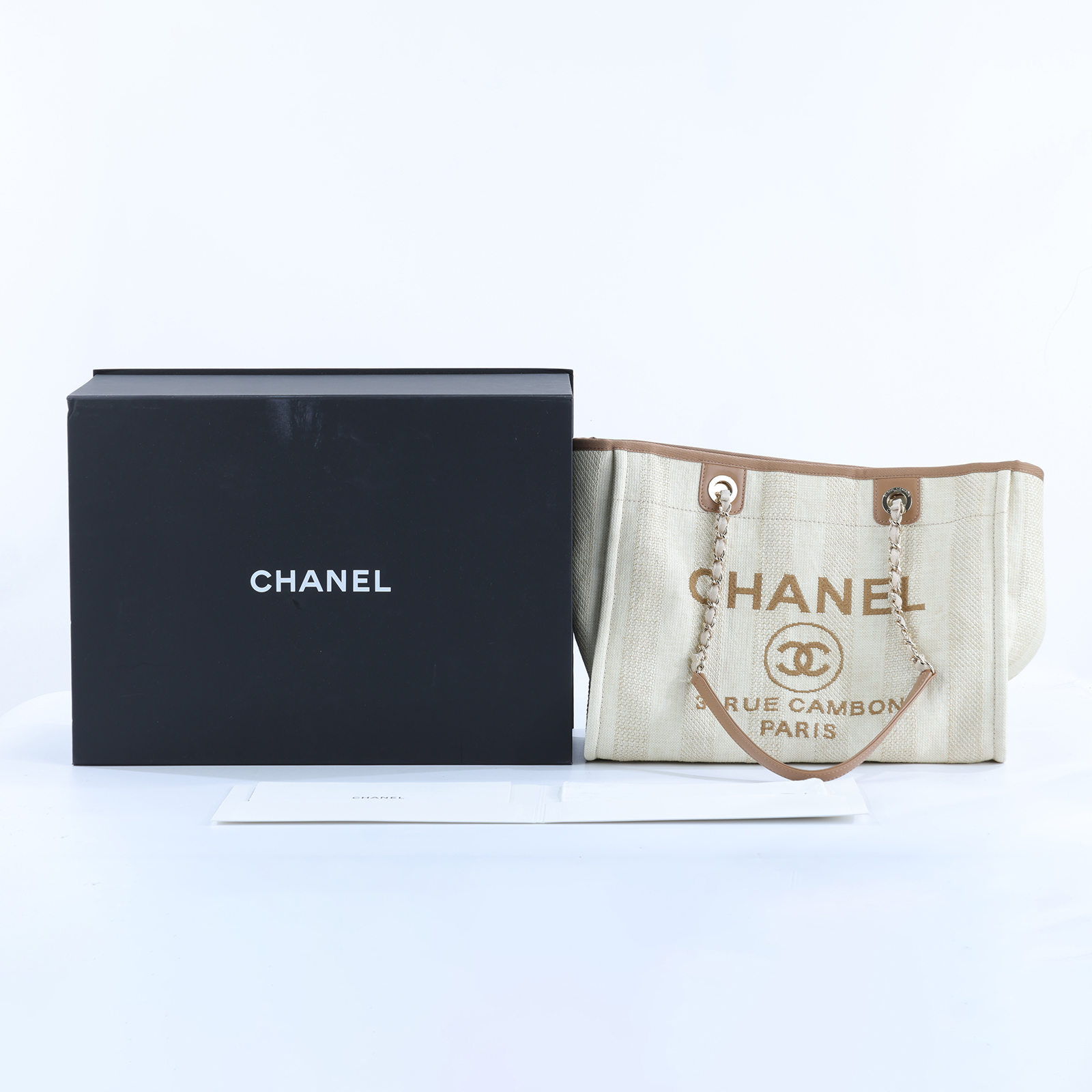 香奈兒 CHANEL DEAUVILLE MM 沙灘 托特包 A67001 29開 米杏直紋DEAUVILLE沙灘包MEDIUM 原廠盒子/保證卡