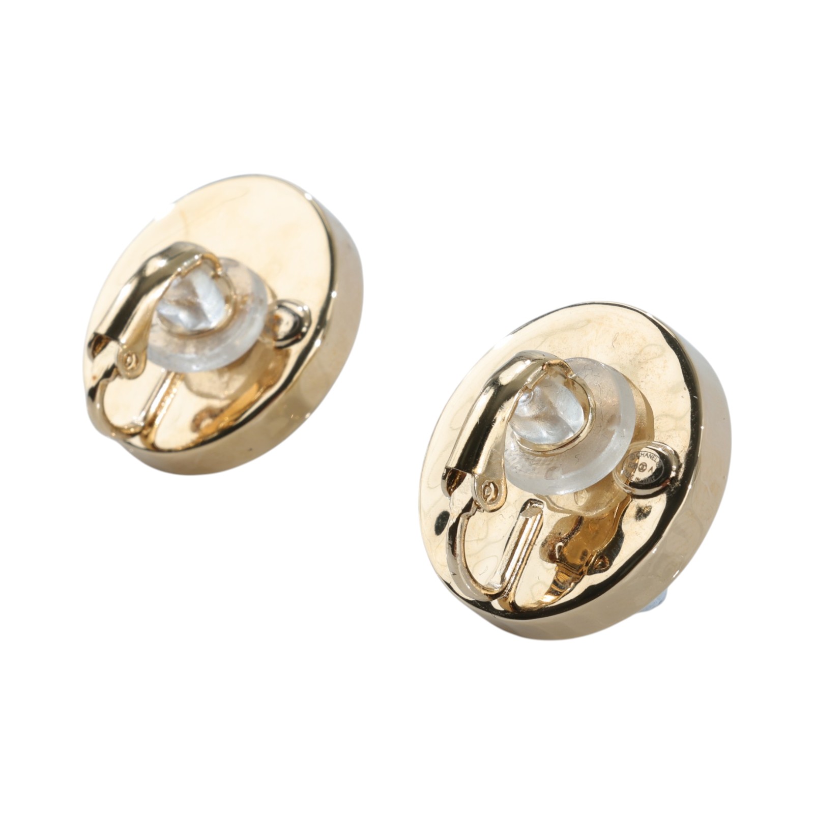香奈兒 CHANEL 耳釘式耳環 Stud Earrings ABH732 B24774B26 A 金色珍珠圓盤耳夾 原廠盒子/底襯