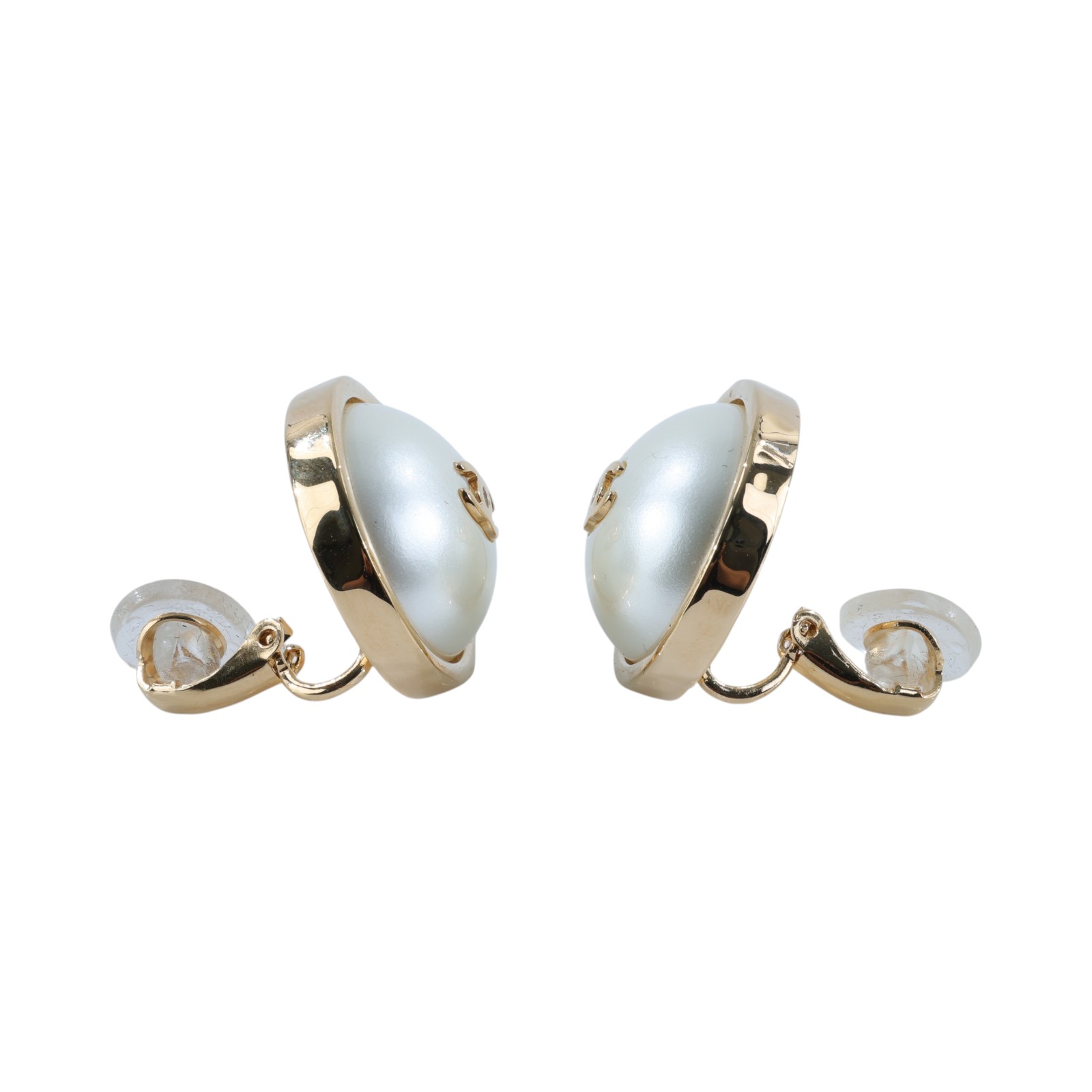 香奈兒 CHANEL 耳釘式耳環 Stud Earrings ABH732 B24774B26 A 金色珍珠圓盤耳夾 原廠盒子/底襯