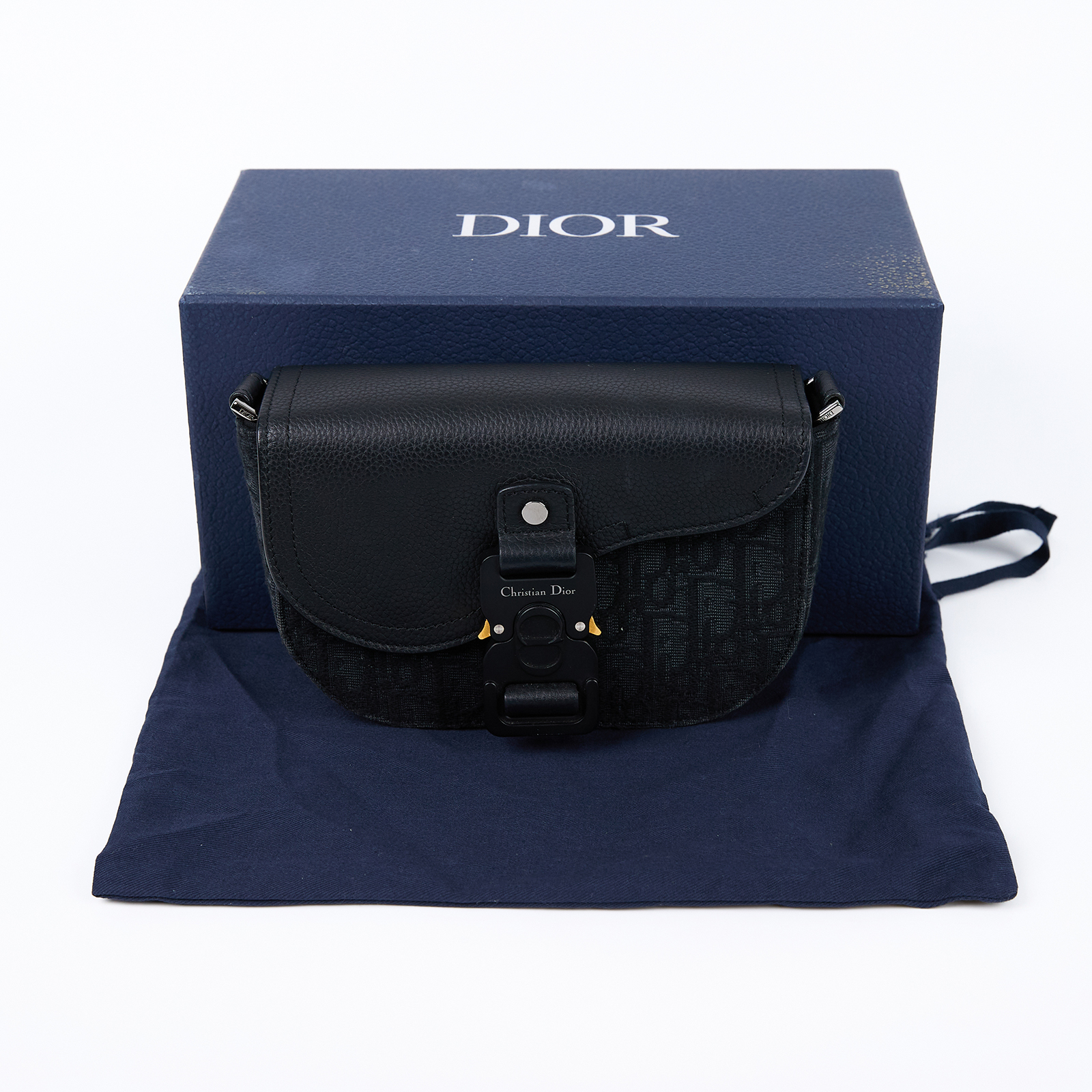 迪奧 CHRISTIAN DIOR Saddle 迷你 翻蓋 郵差包 2ADCA435YKS 黑緹花Saddle迷你翻蓋郵差包 原廠盒子/防塵袋