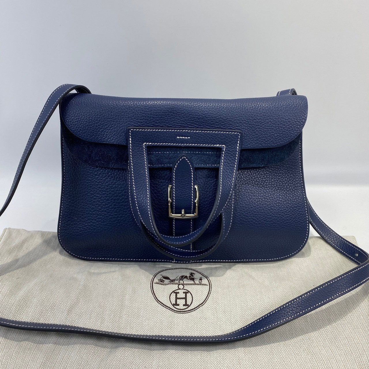 愛馬仕 Hermès Halzan 31 牛皮手拿 手提 肩背 斜背包 HZ31 □R刻 藍HALZAN31 防塵袋/背帶