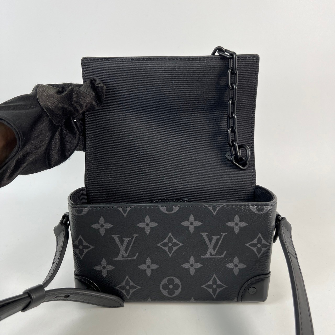 路易威登 LOUIS VUITTON Steamer 隨身錢包 肩背 Eclipse塗層帆布 黑色 M81783 晶片款  Steamer 原廠盒子/防塵袋