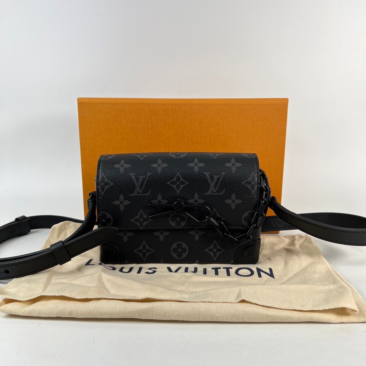 路易威登 LOUIS VUITTON Steamer 隨身錢包 肩背 Eclipse塗層帆布 黑色 M81783 晶片款  Steamer 原廠盒子/防塵袋